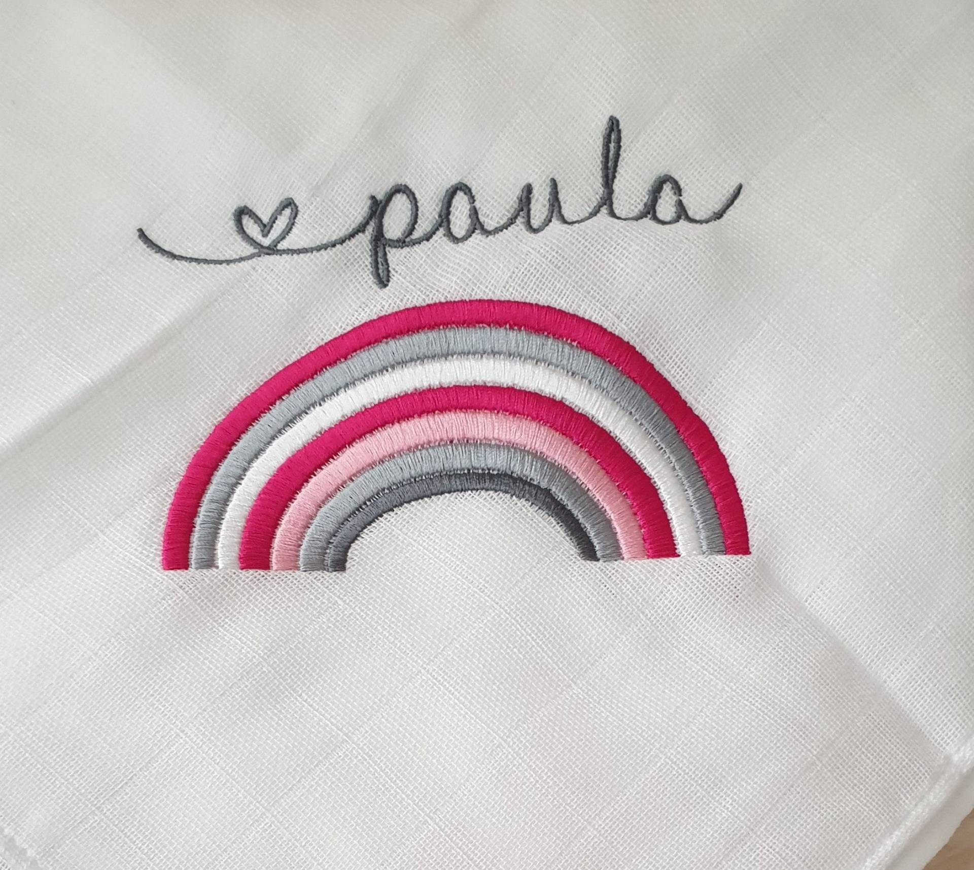 Mullwindel Spucktuch Regenbogen Pink Mit Namen W299 Mullwindel Spucktuch Regenbogen Pink Mit Namen W299 von Etsy - DieWichtelstickerei