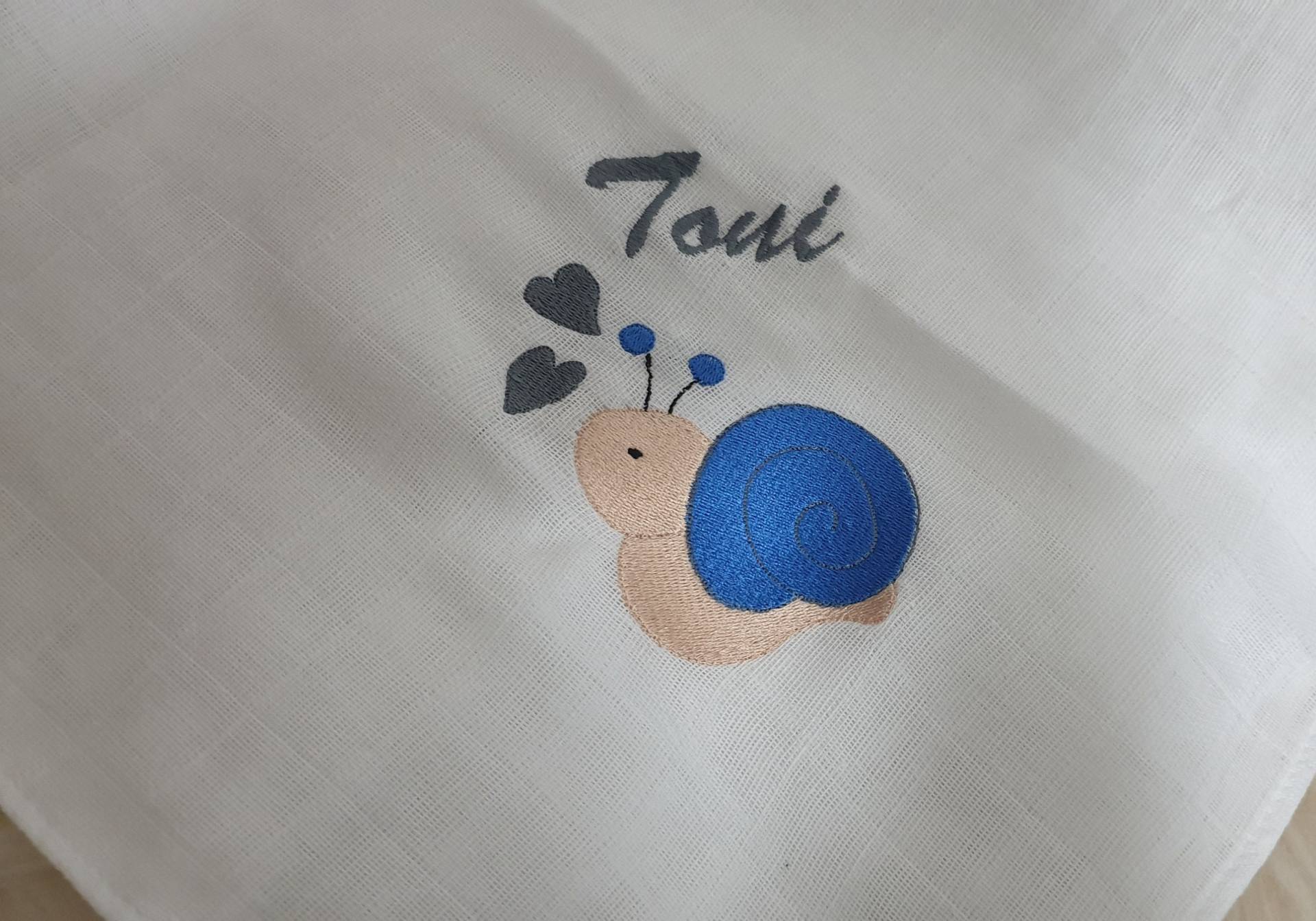 Mullwindel Spucktuch Schnecke Blau Grau Mit Namen W216 Mullwindel Spucktuch Schnecke Blau Grau Mit Namen W216 von Etsy - DieWichtelstickerei