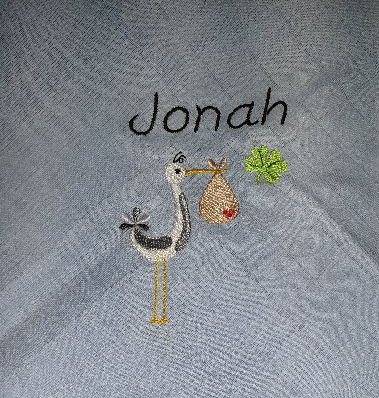 Mullwindel Spucktuch Storch Kleeblatt Mit Namen W314 Mullwindel Spucktuch Storch Kleeblatt Mit Namen W314 von Etsy - DieWichtelstickerei