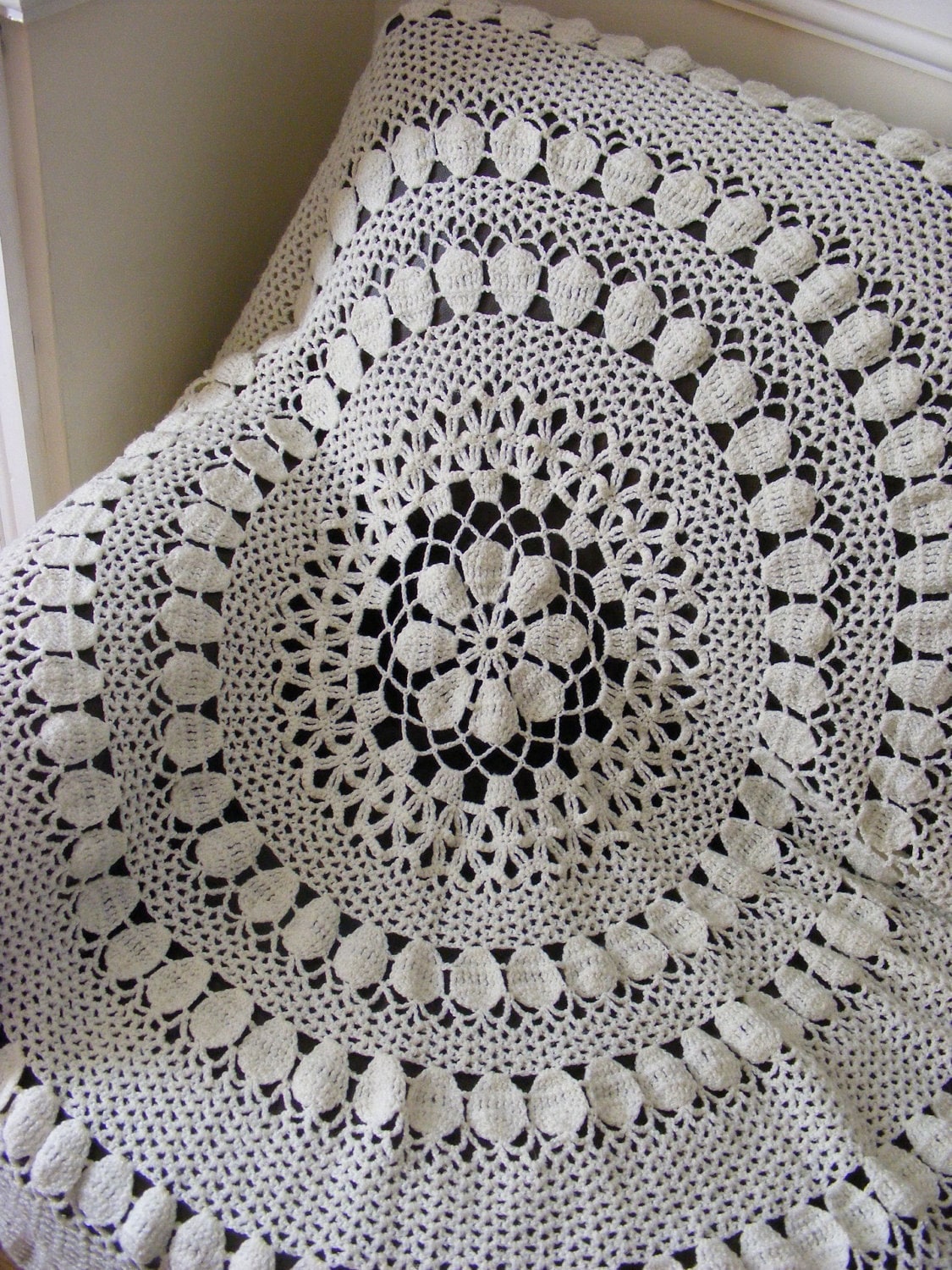 Crochet Baby Schal Schöne Komplizierte Detail Macht Ein Ideales Geschenk Zu Schatz Crochet Baby Schal Schöne Komplizierte Detail Macht Ein Ideales Geschenk Zu Schatz von Etsy - DoogleDogDesigns