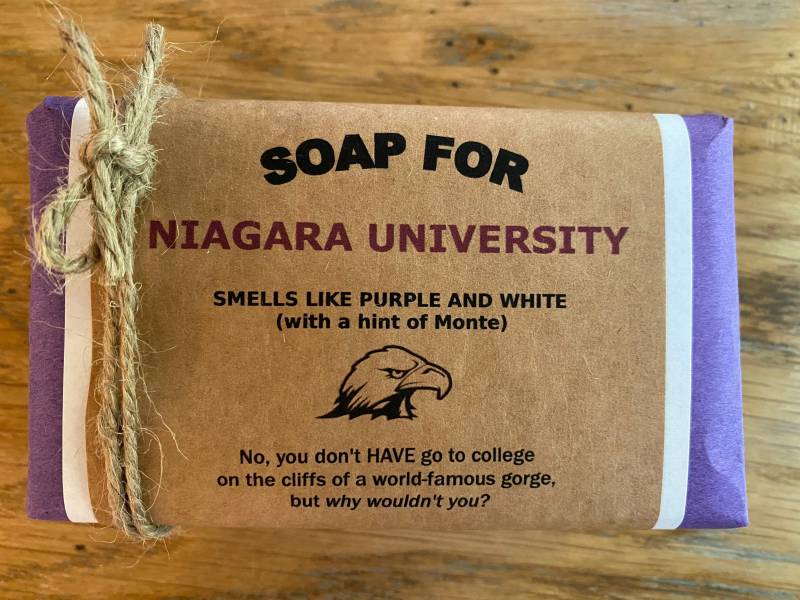 Niagara Universitätsseife - Universitätsgeschenk Seife College Geschenk Studenten Graduierung Nu Soap Go Purple Eagles von Etsy - DopeSoapzz