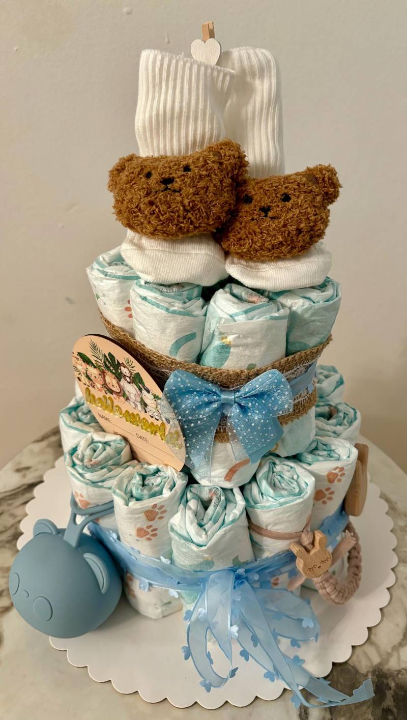 Windeltorte in Blau Für Jungen Als Geschenk Zur Geburt Taufe Oder Babyshower von Etsy - DorasWindelzauber