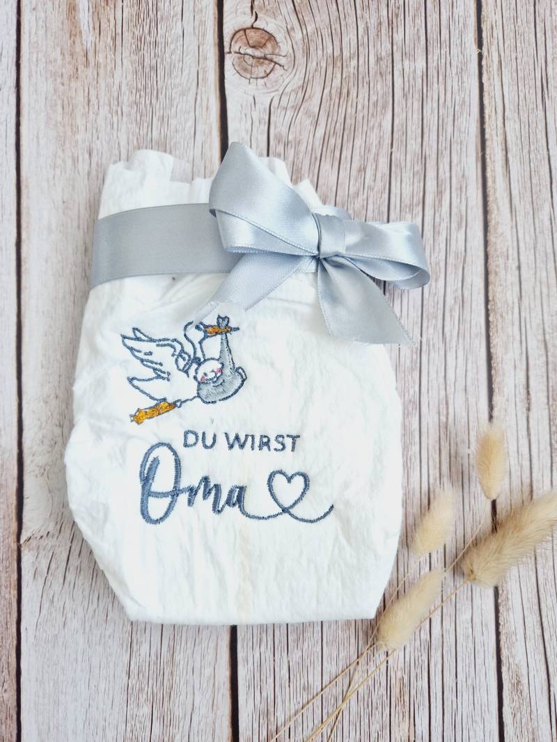 Bestickte Windel Storch "Du Wirst Oma" Zur Schwangerschaft von Etsy - ETStoffzauber