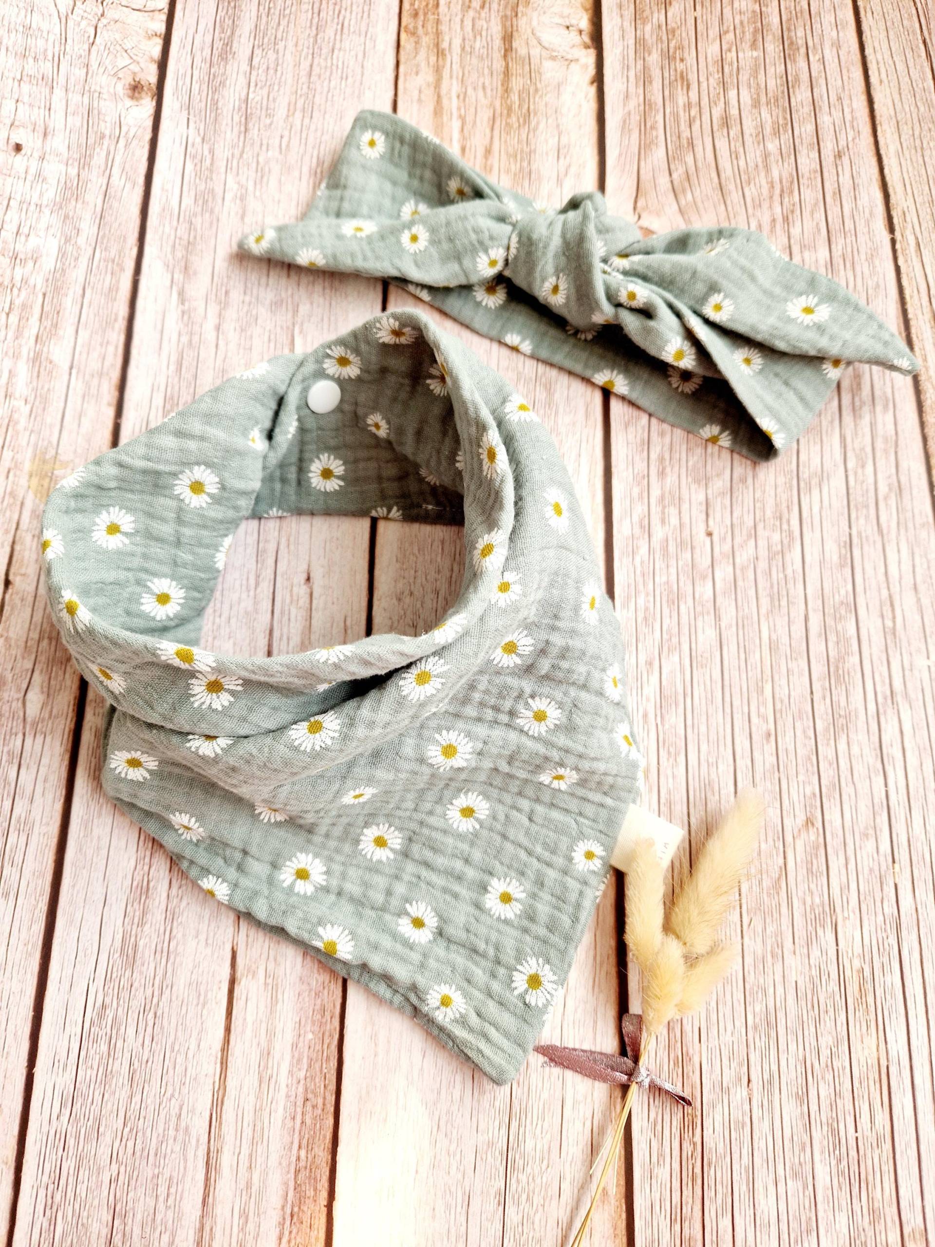 Halstuch Musselin Mädchen Oder Baby Schal Dreieckstuch Handmade Gänseblümchen Blumen 62 68 74 80 86 92 98 104 110 Halstuch Musselin Mädchen Oder Baby Schal Dreieckstuch Handmade Gänseblümchen Blumen 62 68 74 80 86 92 98 104 110 von Etsy - ETStoffzauber