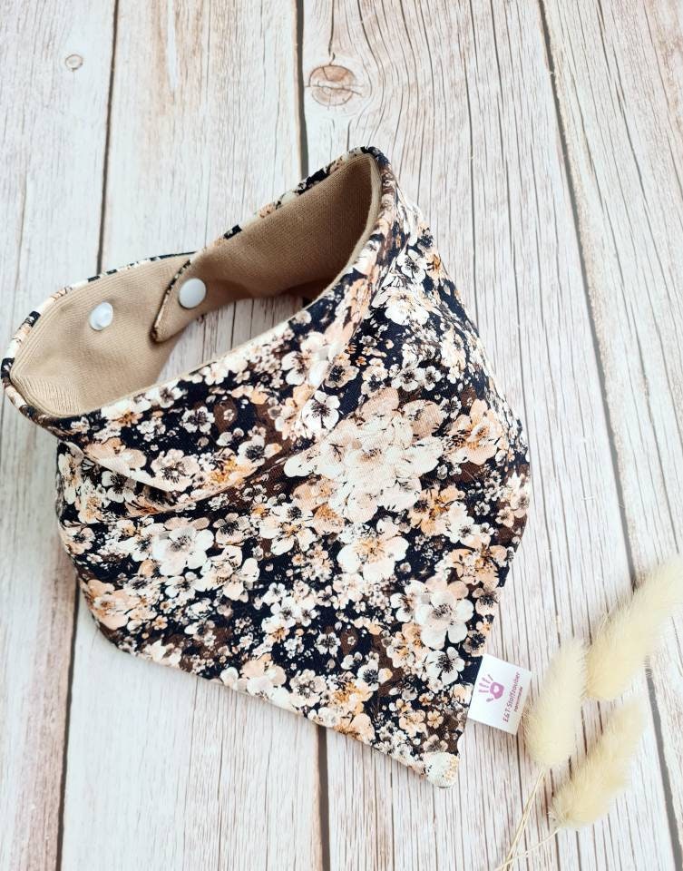 Halstuch Schal Dreieckstuch Baby Oder Mädchen Herbst Blätter Blumen Beige 62 68 74 80 86 92 98 104 110 Handmade Halstuch Schal Dreieckstuch Baby Oder Mädchen Herbst Blätter Blumen Beige 62 68 74 80 86 92 98 104 110 Handmade von Etsy - ETStoffzauber