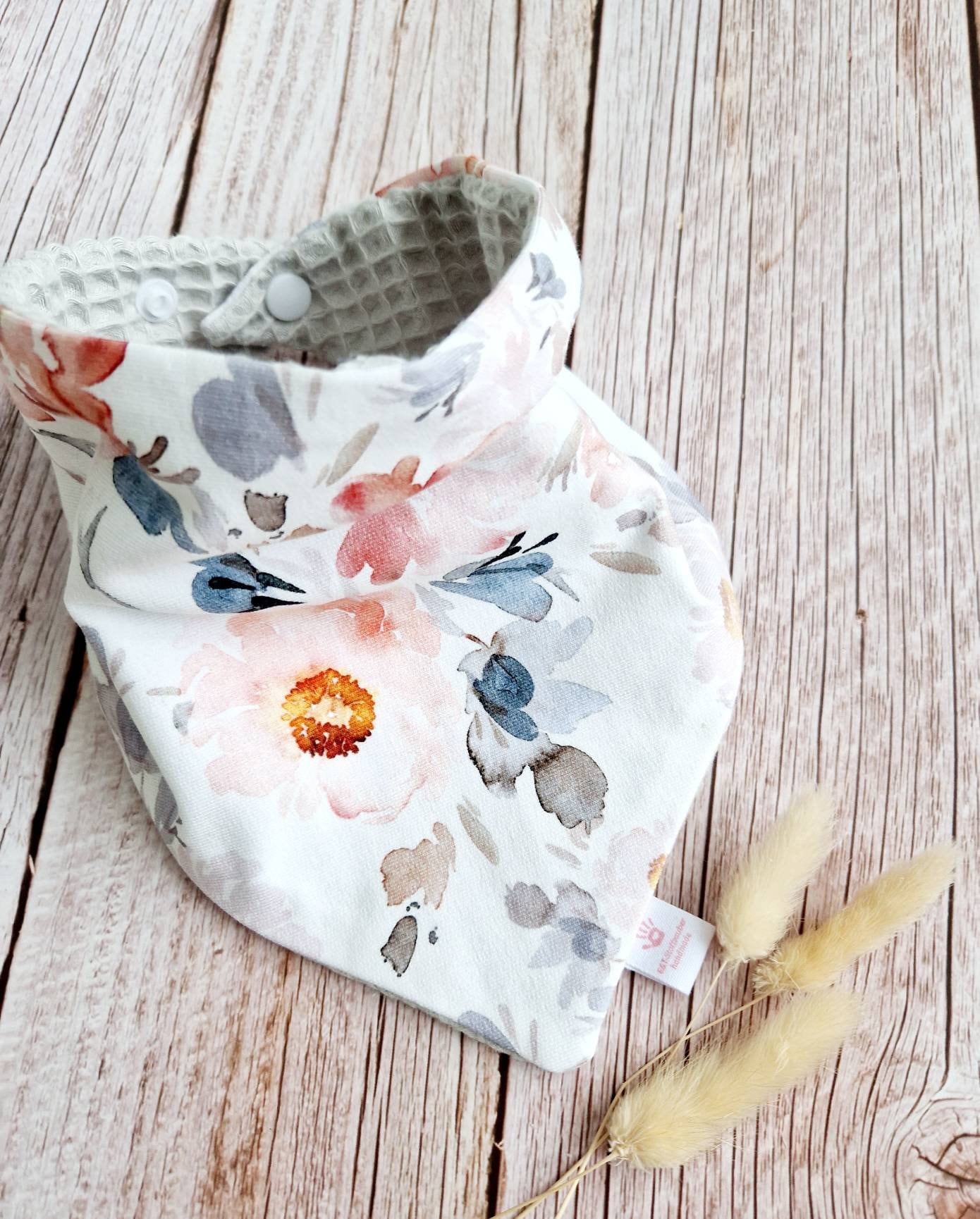 Halstuch Schal Dreieckstuch Blumen Aquarell Grau Mädchen Oder Baby 62 68 74 80 86 92 98 104 110 Handmade Halstuch Schal Dreieckstuch Blumen Aquarell Grau Mädchen Oder Baby 62 68 74 80 86 92 98 104 110 Handmade von Etsy - ETStoffzauber