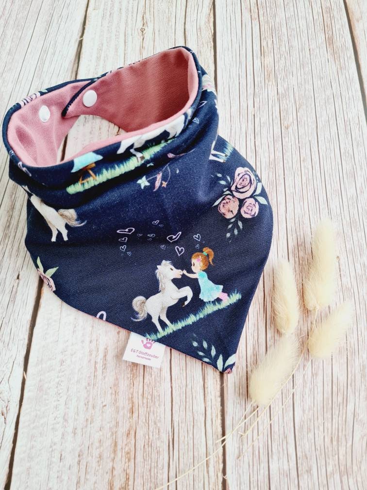 Halstuch Schal Dreieckstuch Pferd Rosa Blau Mädchen Oder Baby 62 68 74 80 86 92 98 104 110 Handmade Halstuch Schal Dreieckstuch Pferd Rosa Blau Mädchen Oder Baby 62 68 74 80 86 92 98 104 110 Handmade von Etsy - ETStoffzauber