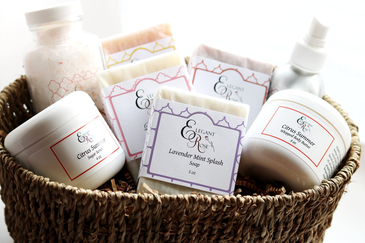 Luxus-Spa-Geschenkkorb Seife, Raumspray, Badesalz, Zuckerpeeling, Körperbutter Luxus-Spa-Geschenkkorb Seife, Raumspray, Badesalz, Zuckerpeeling, Körperbutter von Etsy - ElegantRoseBoutique