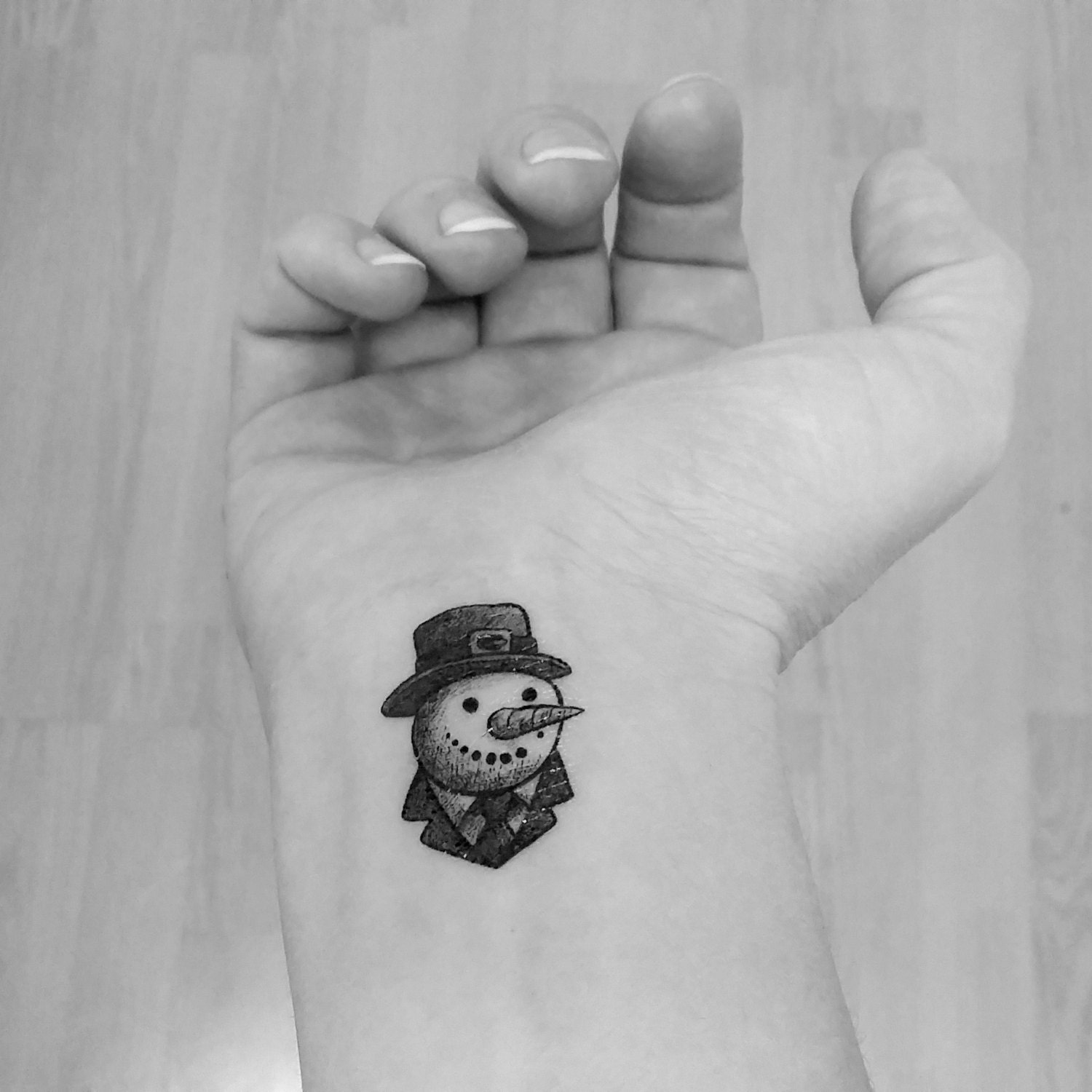 2 Temporäre Tattoos Schneemänner/Vergängliche Tattoo Fake Schwarz Weihnachten Hut 2 Temporäre Tattoos Schneemänner/Vergängliche Tattoo Fake Schwarz Weihnachten Hut von Etsy - ElyZeSHOP