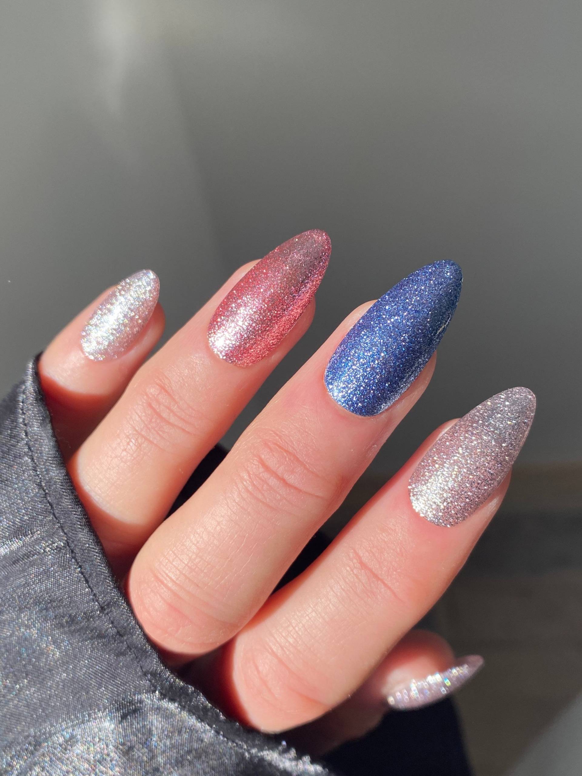 Mix Und Match Glitter Custom Press On Nails | Pinke Falsche Nägel Blaue Stick von Etsy - Enroutenails