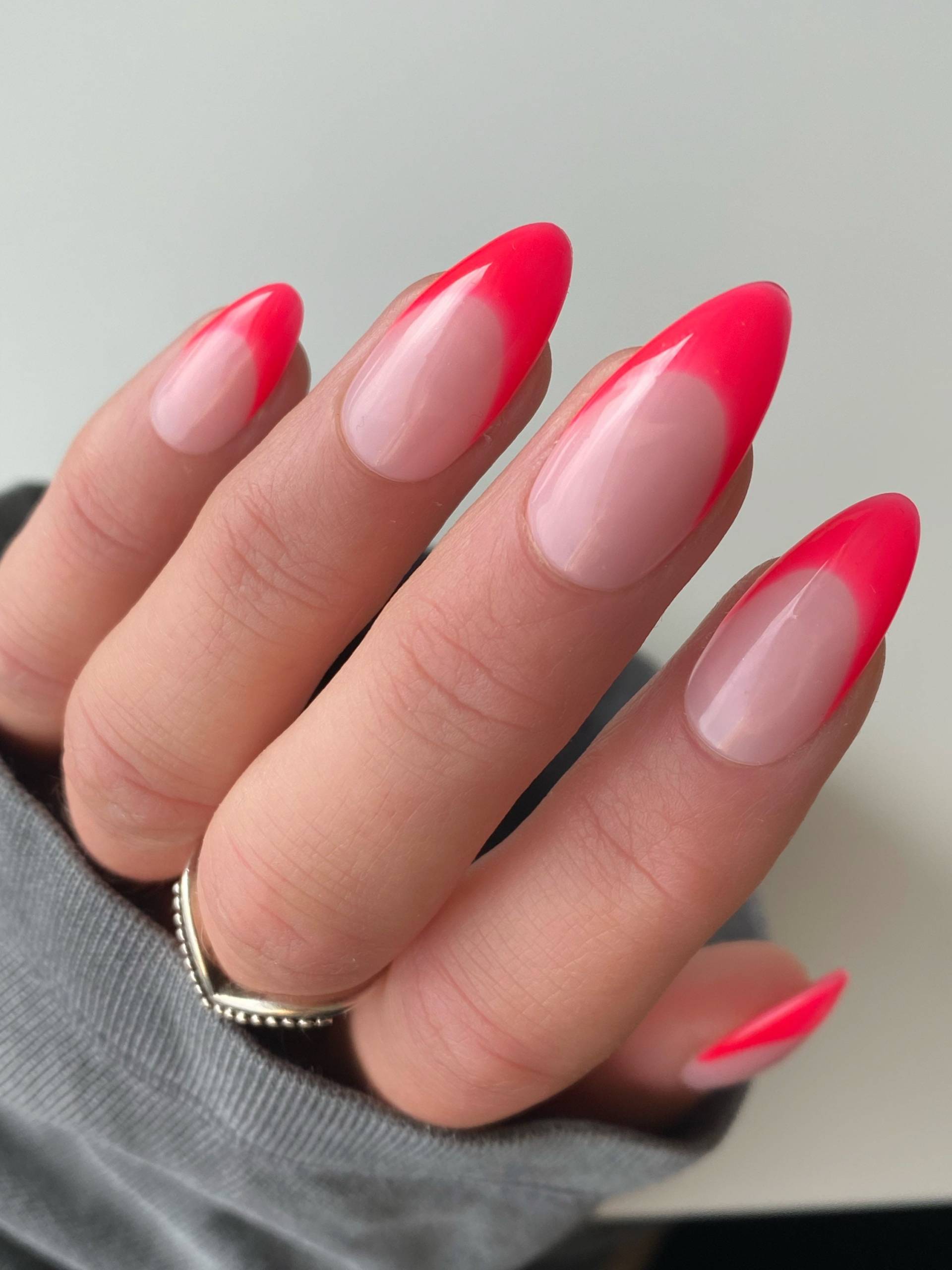 Neon Pink French Custom Press On Nails | Lange Mandel Falsche Nägel Stick von Etsy - Enroutenails