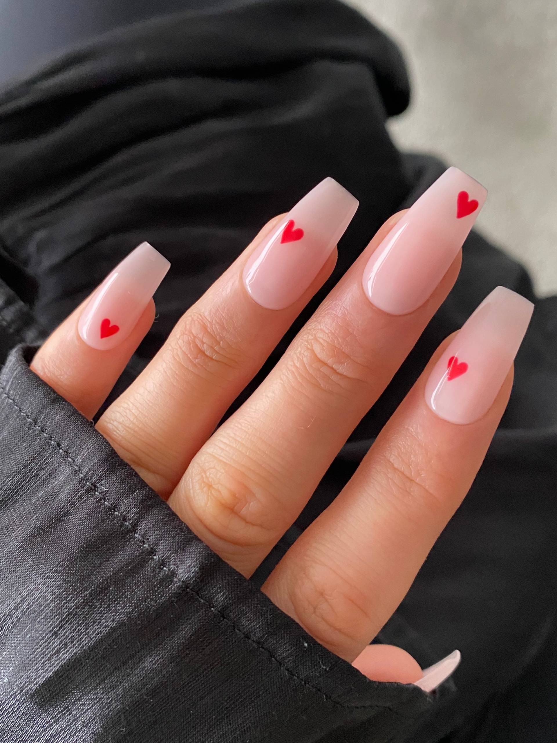 Rote Herzen Custom Press On Nails | Schiere Luxus Falsche Nägel Valentines Stick von Etsy - Enroutenails