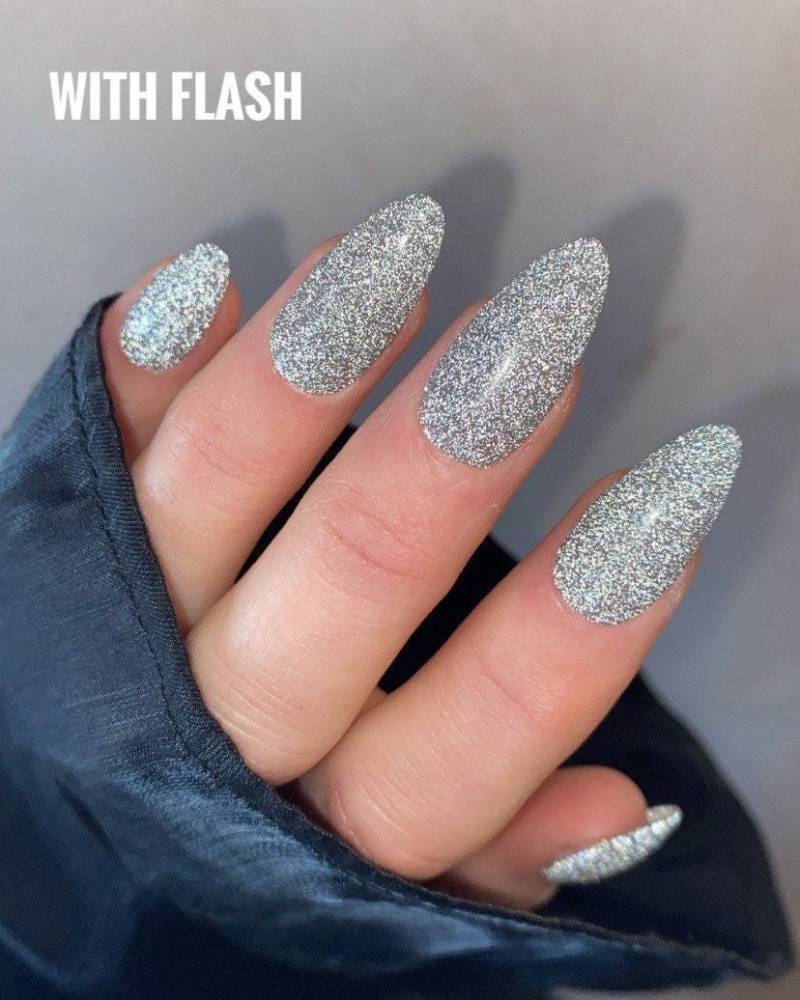 Silber Reflektierende Glitter Custom Press On Nails | Festliche Falsche Nägel Luxus Weihnachten Stick von Etsy - Enroutenails