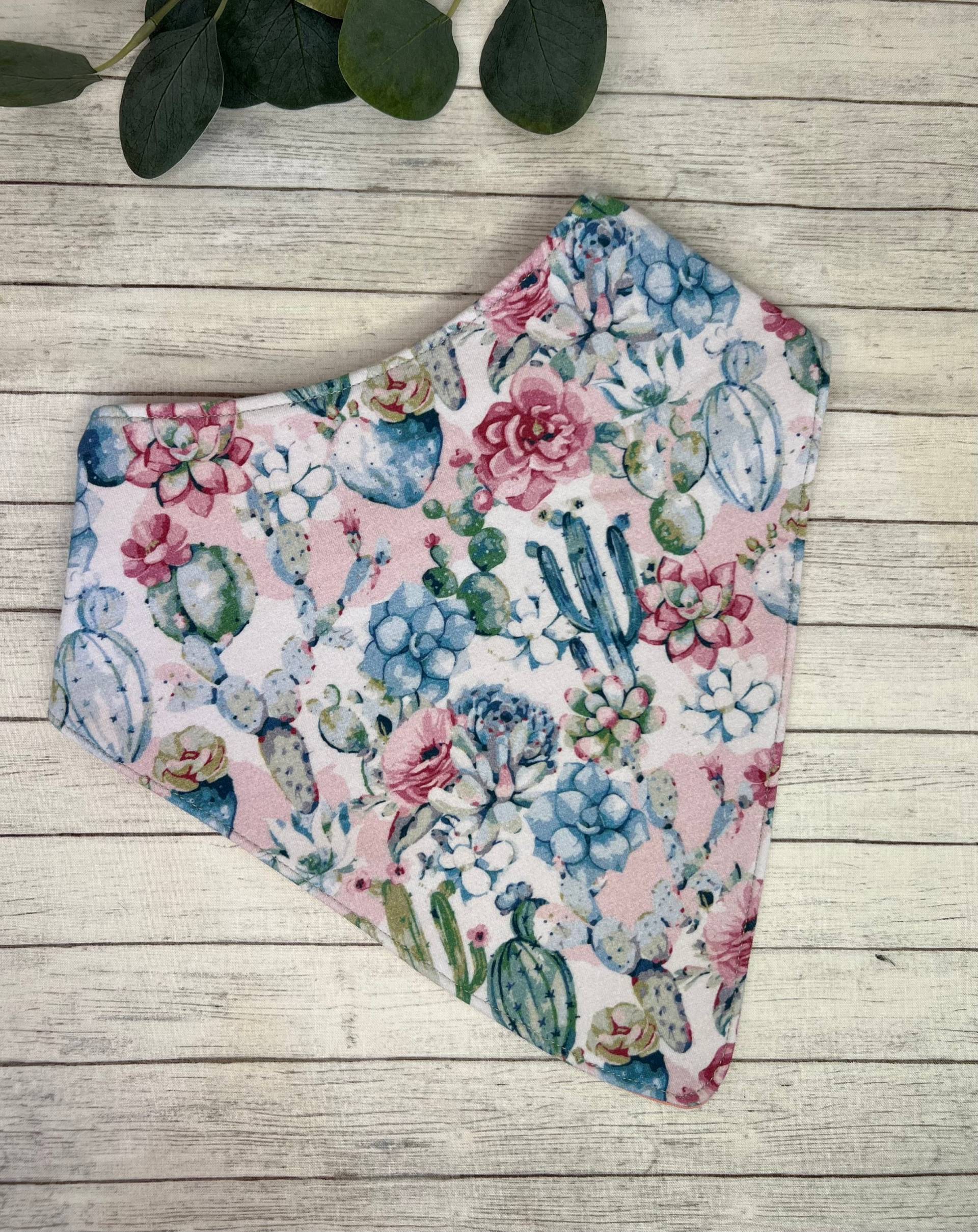 Boho Pink Cacti Wasserdicht Bandana Lätzchen Big Girl Kaktus Blumen Teen Reversible Besondere Bedürfnisse Erwachsene von Etsy - EspeciallyUniqueInc