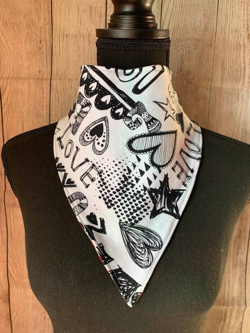 Valentinstag Großes Kind Wasserdicht Bandana Teenager Spezielle Bedürfnisse Erwachsene Würde Schal Sabbern Herzen Graffiti Liebe Valentines von Etsy - EspeciallyUniqueInc