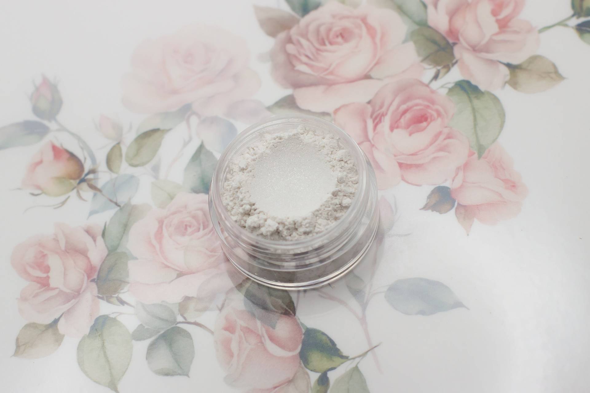 Weißer Schimmer Lidschatten - "Snow" Vegan Mineral Make Up von Etsy - Etherealle