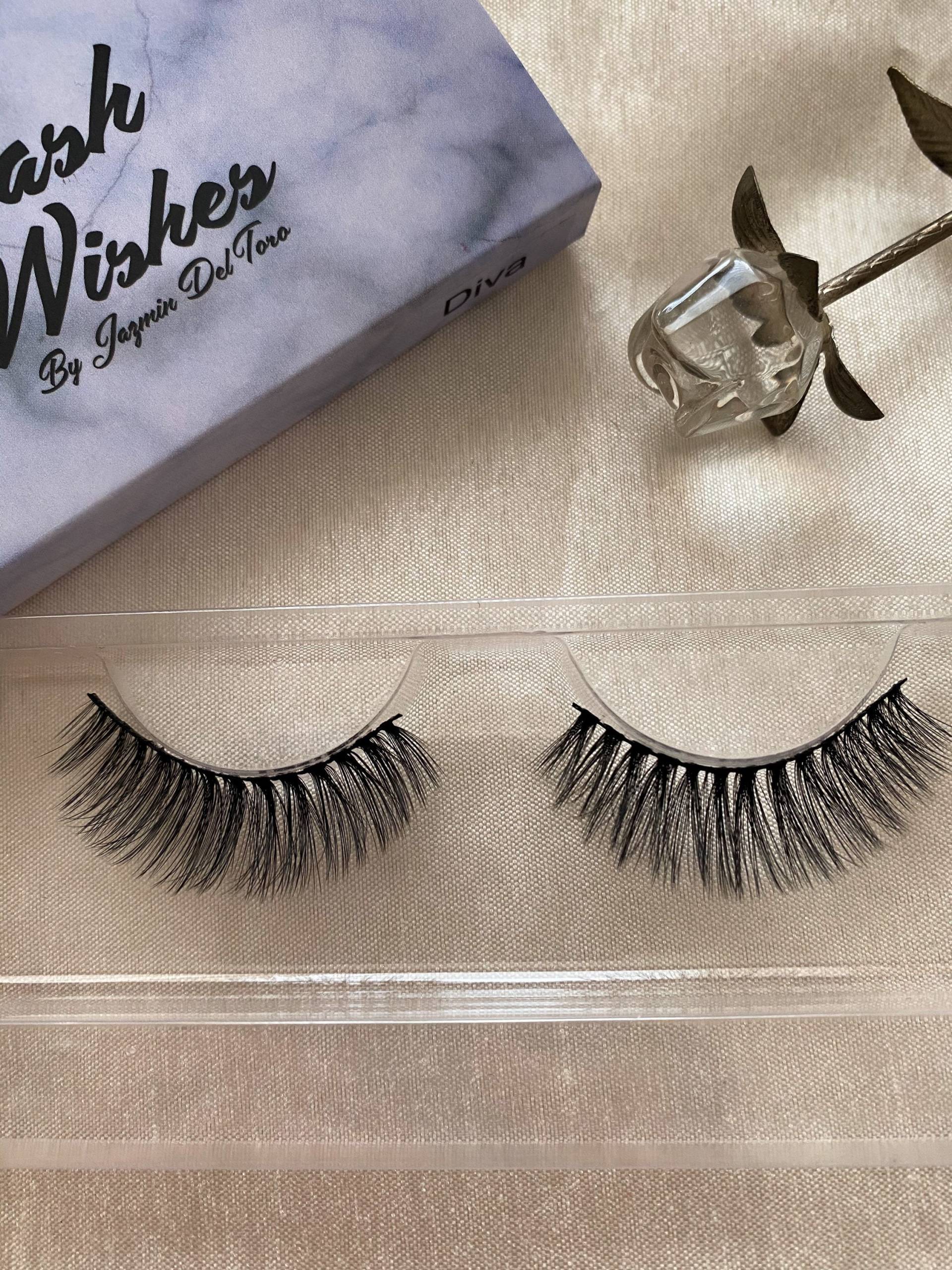 Diva | Wimpern Schönheit Schminke Grausamkeit Natürlich Oder Dramatisch Wiederverwendbar Soft Glam von Etsy - EyelashWishesJDT