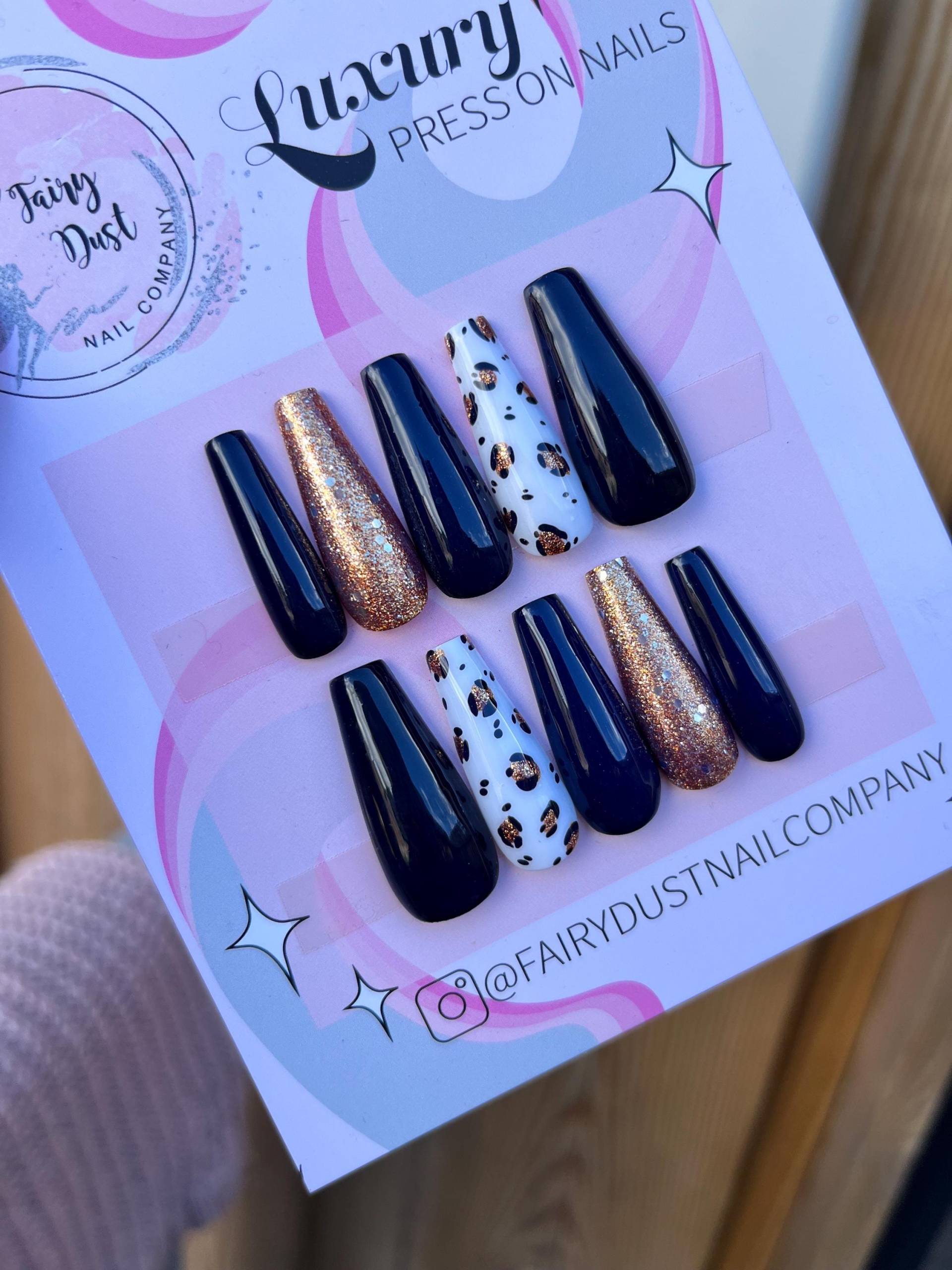 Schwarz Und Gold Animal Print Drücken Sie Auf Die Nägel | Künstliche Falsche Nägel Kleben von Etsy - Fairydustnailcompany