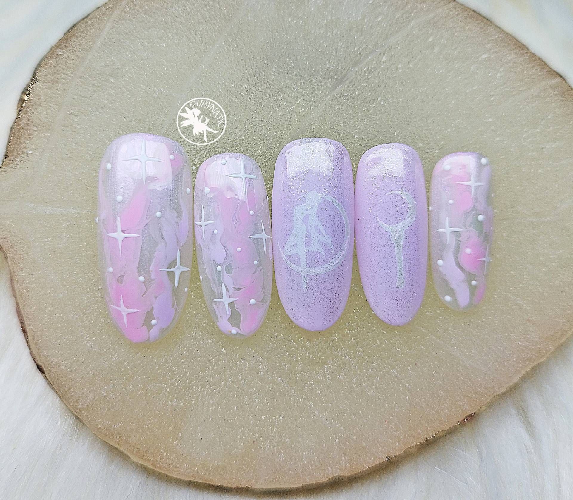 Press On Nails "Sailor Moon" von Etsy - Fairynatic