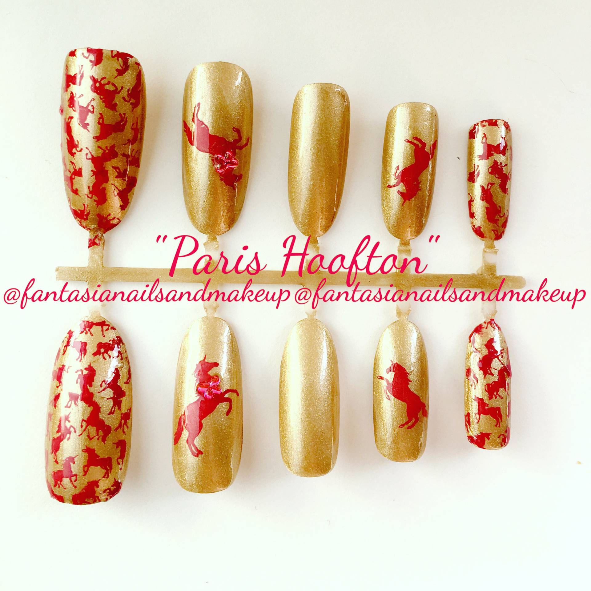 Gold Einhorn Drücken Sie Auf Die Nägel Oval Faux Nagel Set Gold Einhorn Drücken Sie Auf Die Nägel Oval Faux Nagel Set von Etsy - FantasiaNails