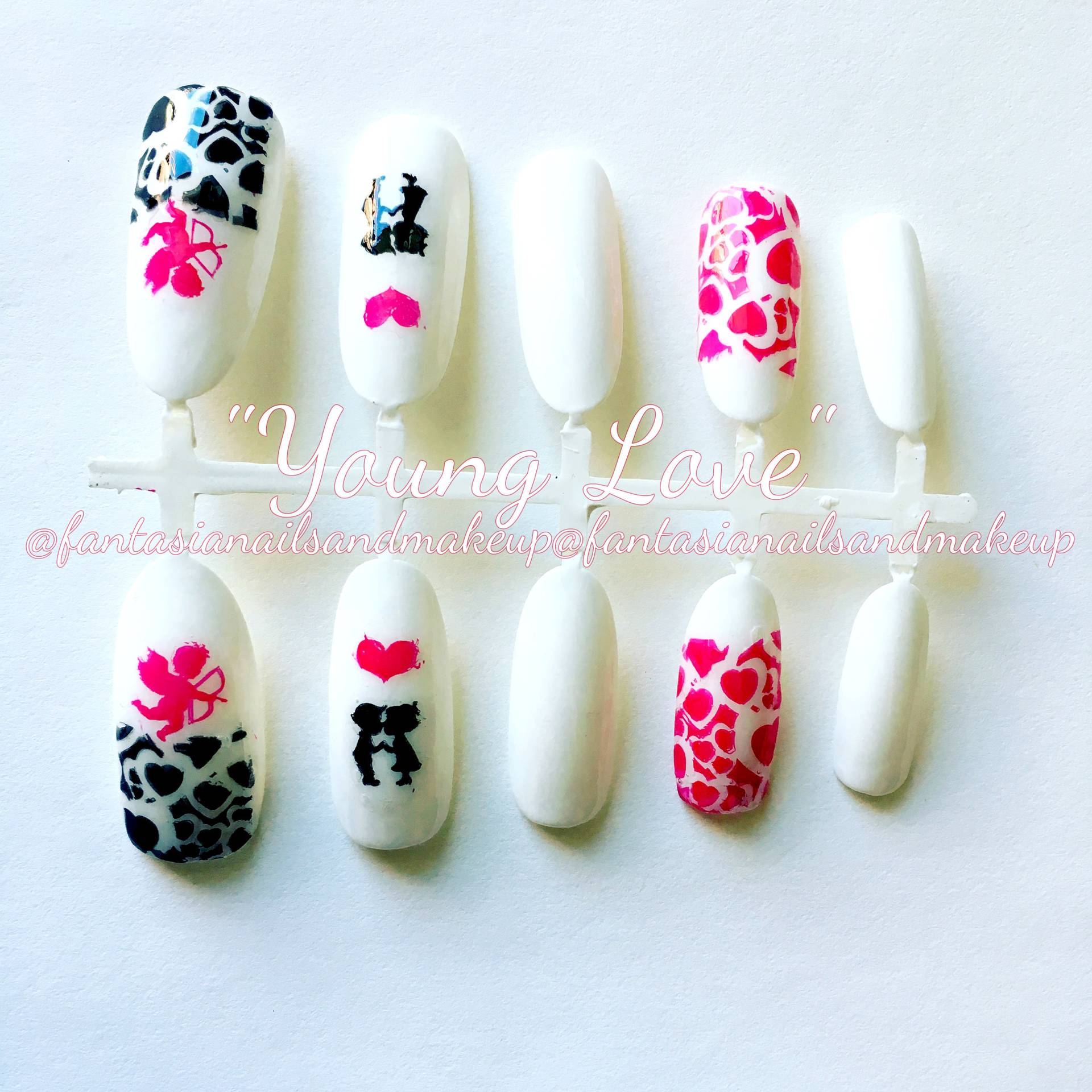 Valentinstag Press On Nails Herz & Amor Design Valentinstag Press On Nails Herz & Amor Design von Etsy - FantasiaNails