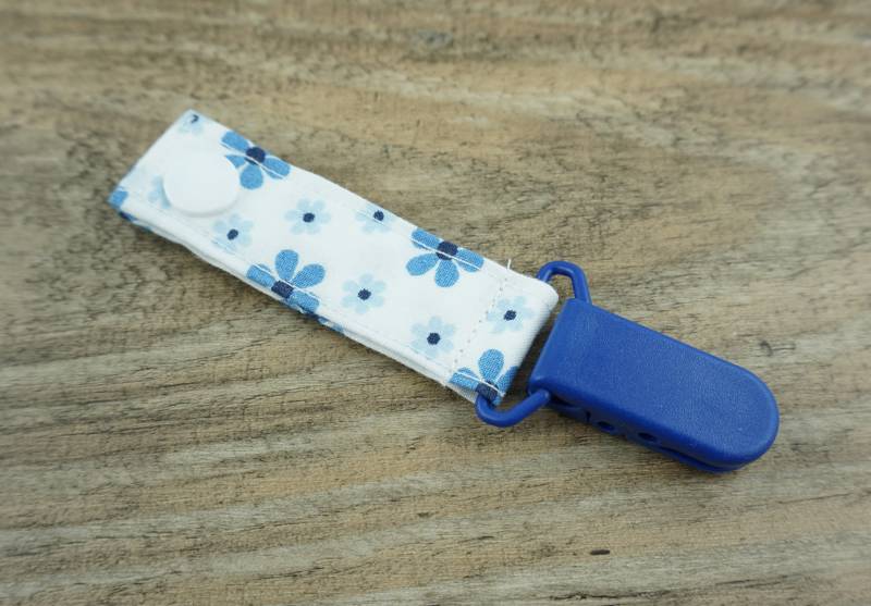 Tube-Clips Enterale Ernährung Sauerstoffgerät Blümchen Blau von Etsy - FeludaraDesign