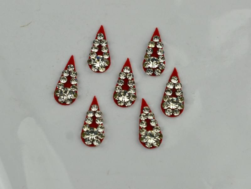 Teardrop Red Diamond Bindi Pack, Wedding Bindi, Punjabi Face Bindis, Body Jewels, Selbstklebendes Tattoo, Mädchen Geschenk von Etsy - FeminaDeals