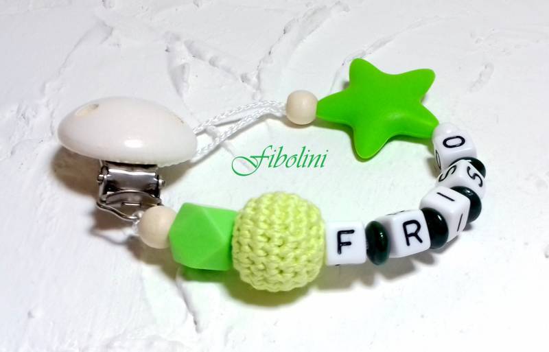 Schnullerkette "Green Star" von Etsy - Fibolini