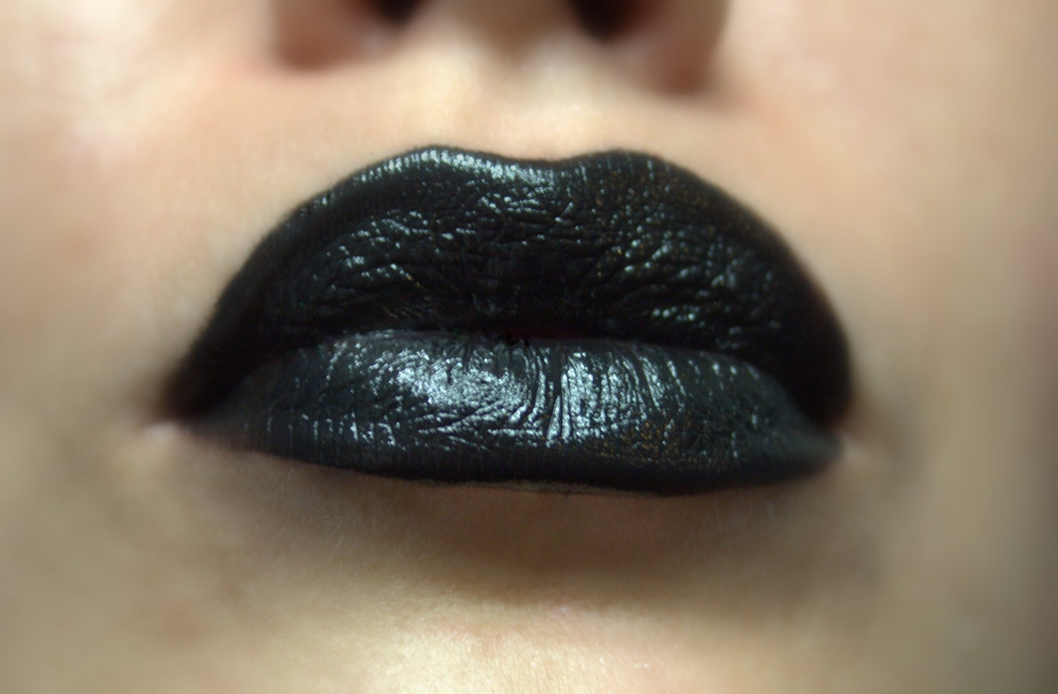 Tulipe Noire - Schwarzer Cremiger Lippenstift Natürlich Glutenfrei Handgemacht Ohne Tierversuche Tulipe Noire - Schwarzer Cremiger Lippenstift Natürlich Glutenfrei Handgemacht Ohne Tierversuche von Etsy - FierceMagenta
