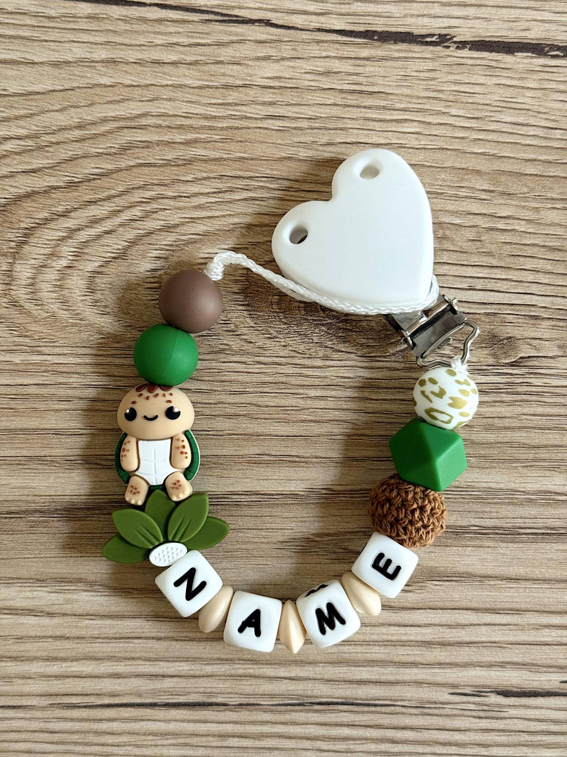 Personalisierte Kinderwagenkette/Schnullerkette - Schildkröten Motiv Handmade Geschenk Zur Geburt Baby Accessoire Personalisierte Kinderwagenkette/Schnullerkette - Schildkröten Motiv Handmade Geschenk Zur Geburt Baby Accessoire von Etsy - Fiorellinoarticles