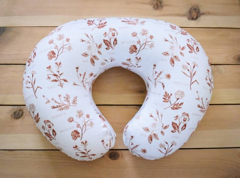 Essbare Blumen Stillkissen Braun Geblümter, Essbarer Stillkissenbezug, Löwenzahn Babykissenbezug von Etsy - FlynnAndCompany