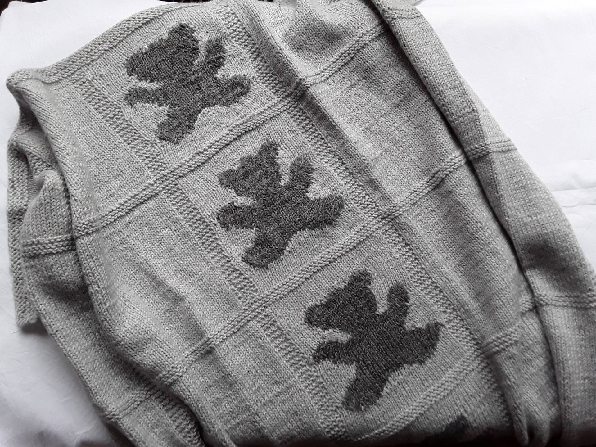 Babydecke Handgestrickt Mit Bären, Grau, Kinderwagen, Wiege, Kinderbett, Stubenwagen Babydecke Handgestrickt Mit Bären, Grau, Kinderwagen, Wiege, Kinderbett, Stubenwagen von Etsy - FrauNaehnadel