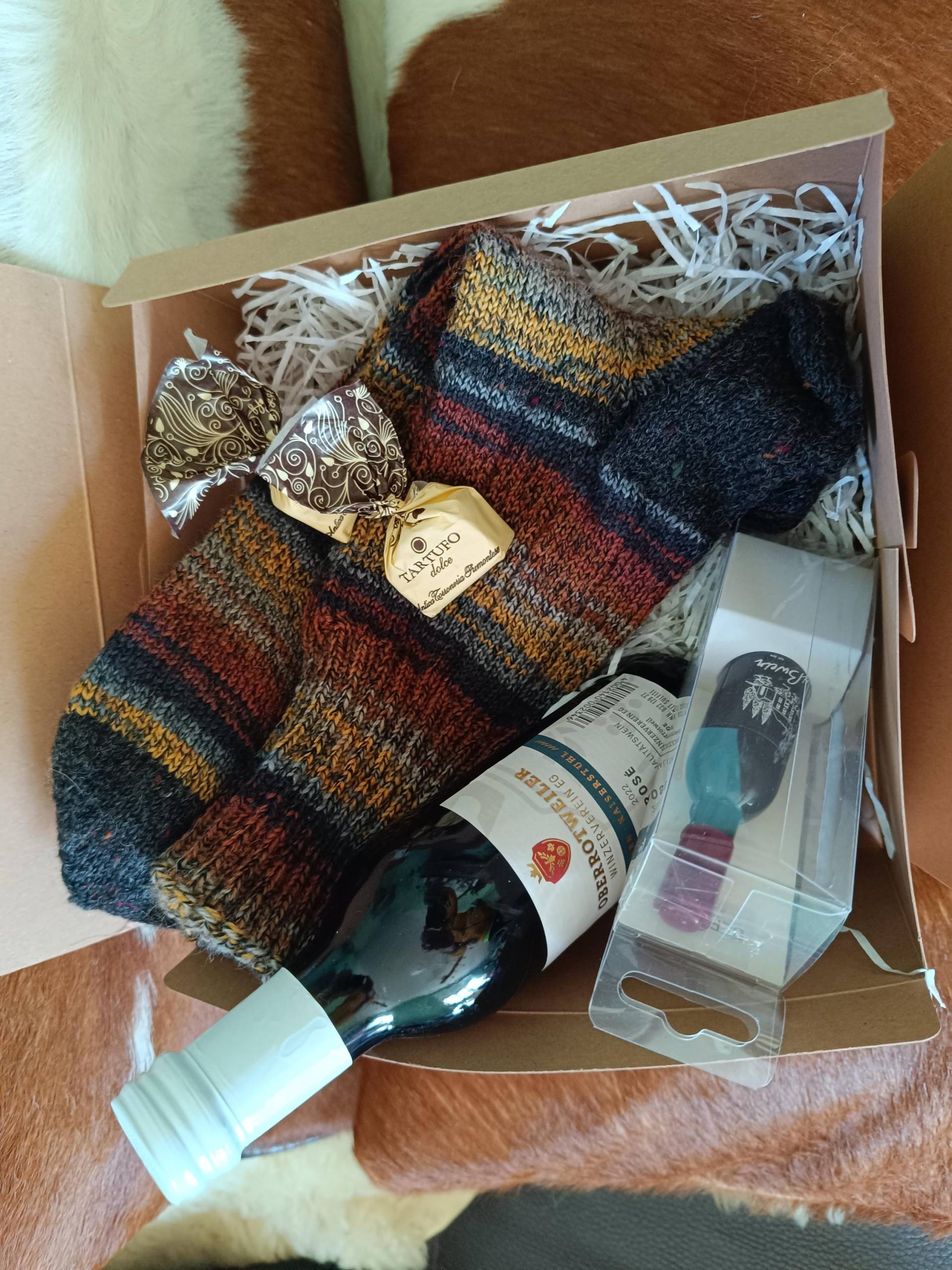 Männer Geschenkbox/Handgestrickte Socken Gr. 46/47 von Etsy - Fusswerk