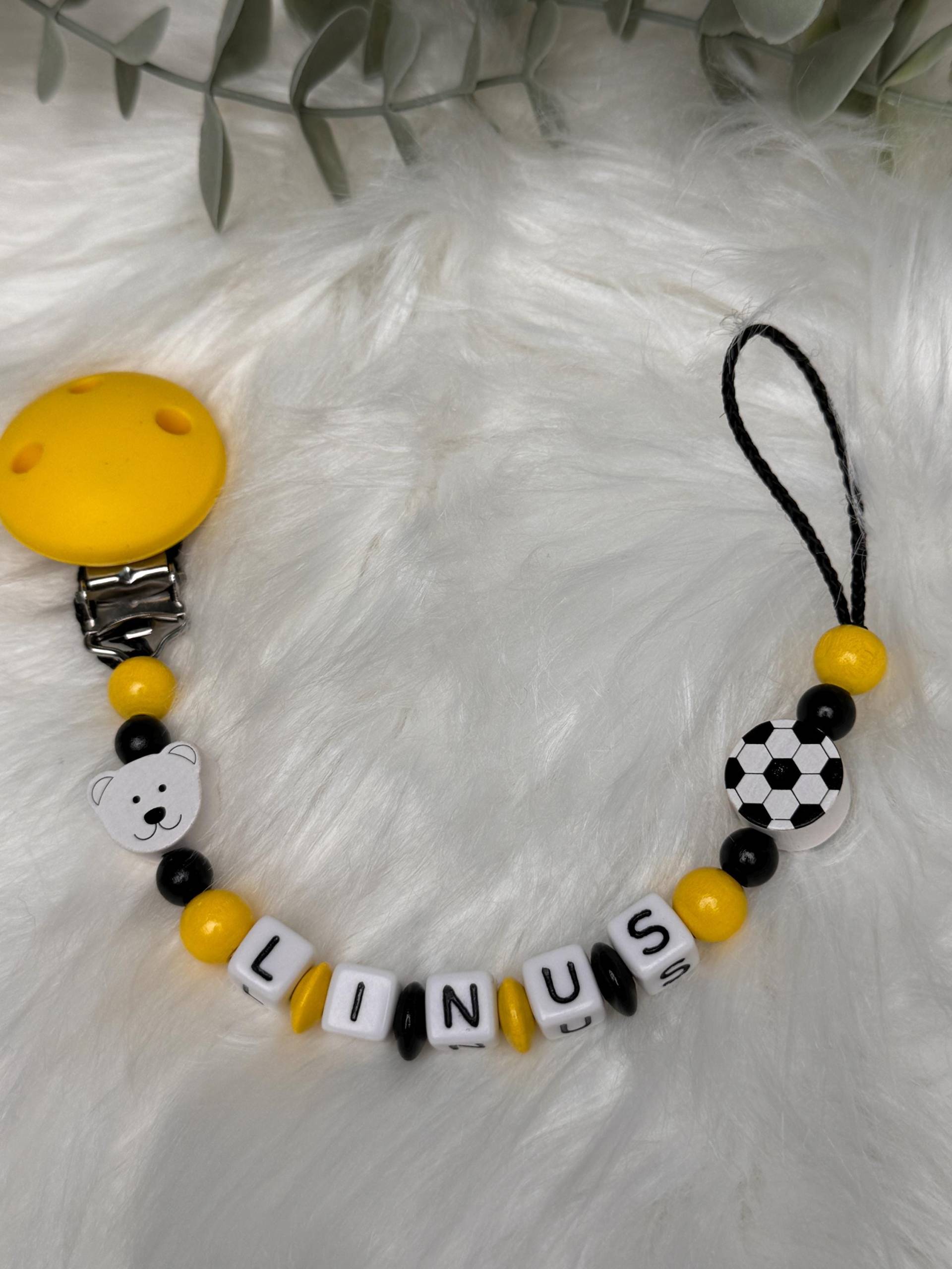 Schnullerkette Mit Namen, Schwarz Gelb, Fußball, Geschenkidee, Babyparty, Personalisiert von Etsy - GlamAccessoires