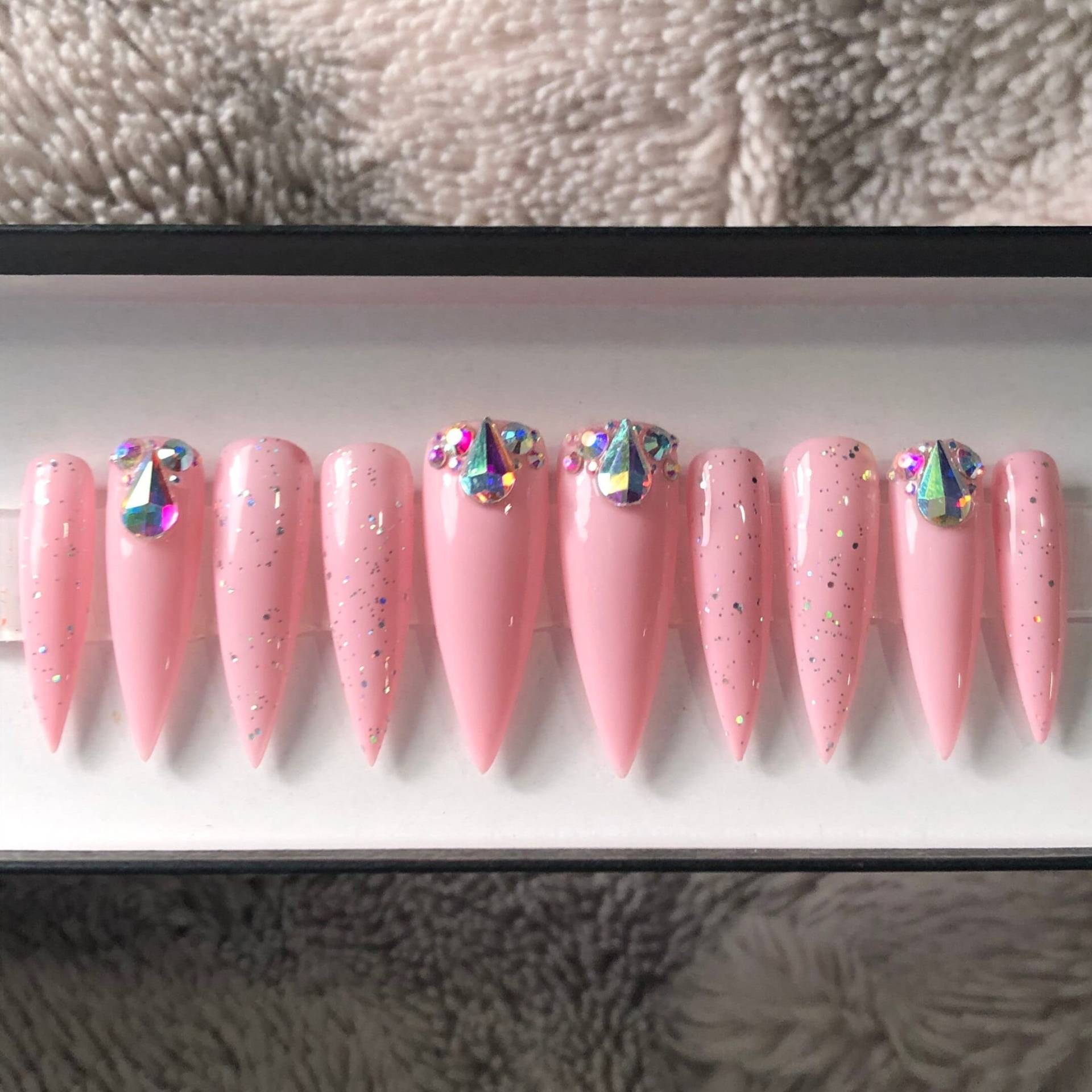 Prinzessin Pink Press On Nails - Mit Glitzer Und Kristallen von Etsy - GleeshNailBoutique