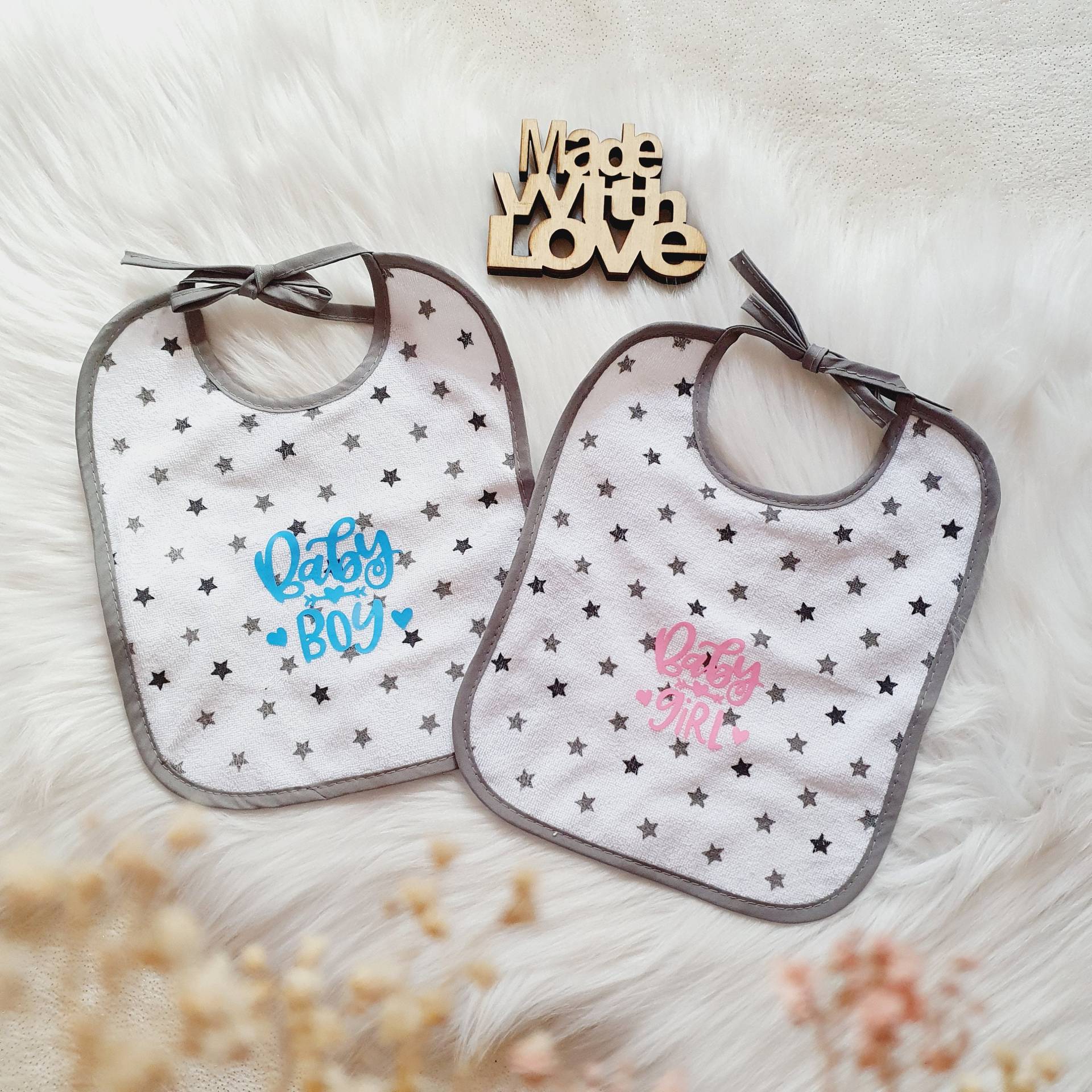 Baby Lätzchen Mit Name, Personalisierte Spucktücher, Geschenkidee Baby, Neugeborenes Geschenk/Personalisiert von Etsy - Glitzernadel