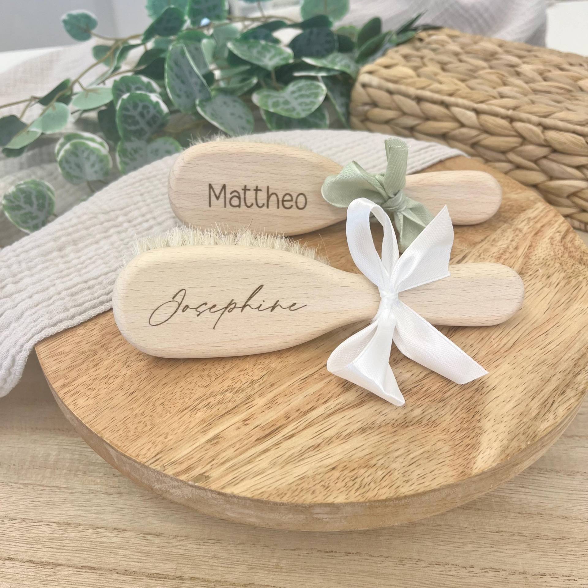 Babyhaarbürste Personalisiert Wunschname Gravierte Bürste Mit Name Geschenk Zur Geburt Geburtstag Taufe Neugeborenen Mitbringsel Babyparty von Etsy - GluecklichschenkenDE