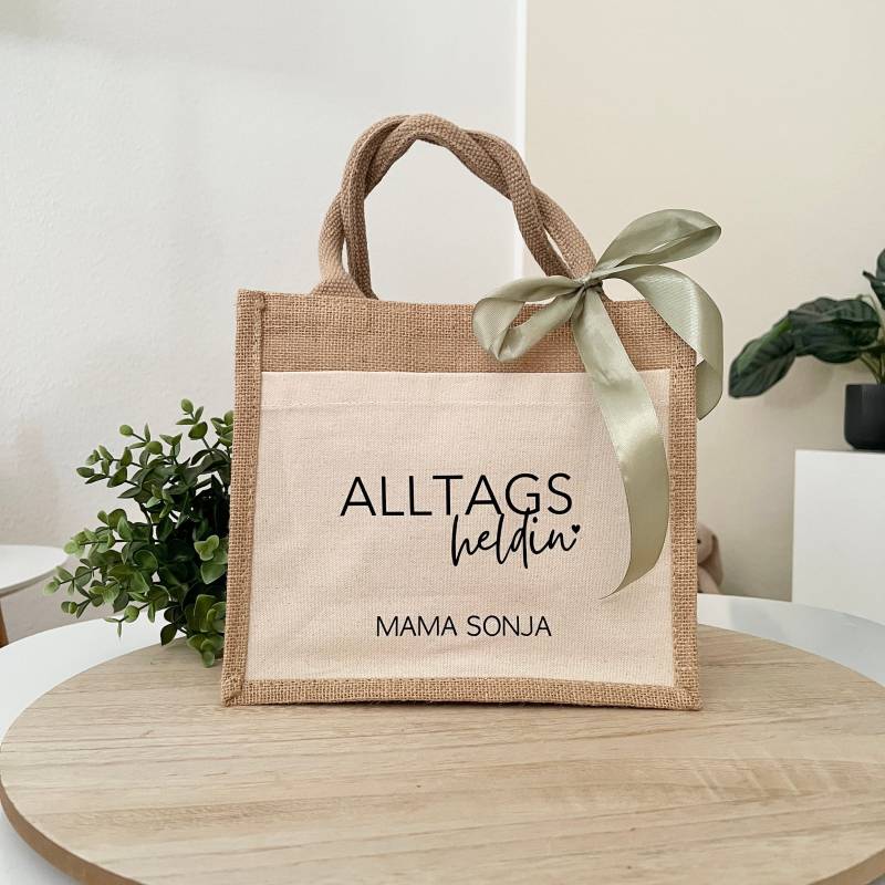 Geschenkset Personalisiert Jutetasche & Kosmetiktasche Mit Namen Alltagsheldin Geburtstag Weihnachten Muttertag Im Set Baumwolle von Etsy - GluecklichschenkenDE