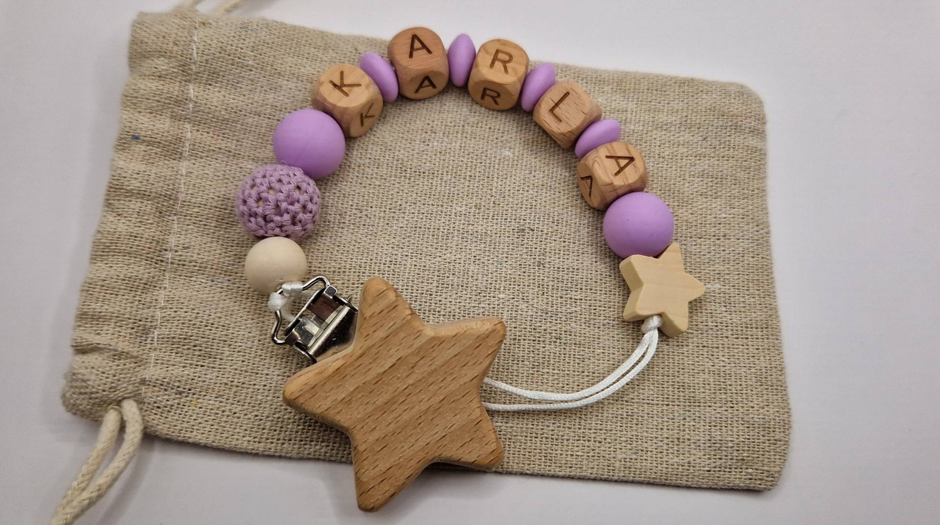 Schnullerkette Mit Namen Personalisiert Lila/Helllila| Baby | Geschenk Zur Geburt Holz Silikonperlen |Häkelperlen von Etsy - GravurHandwerk