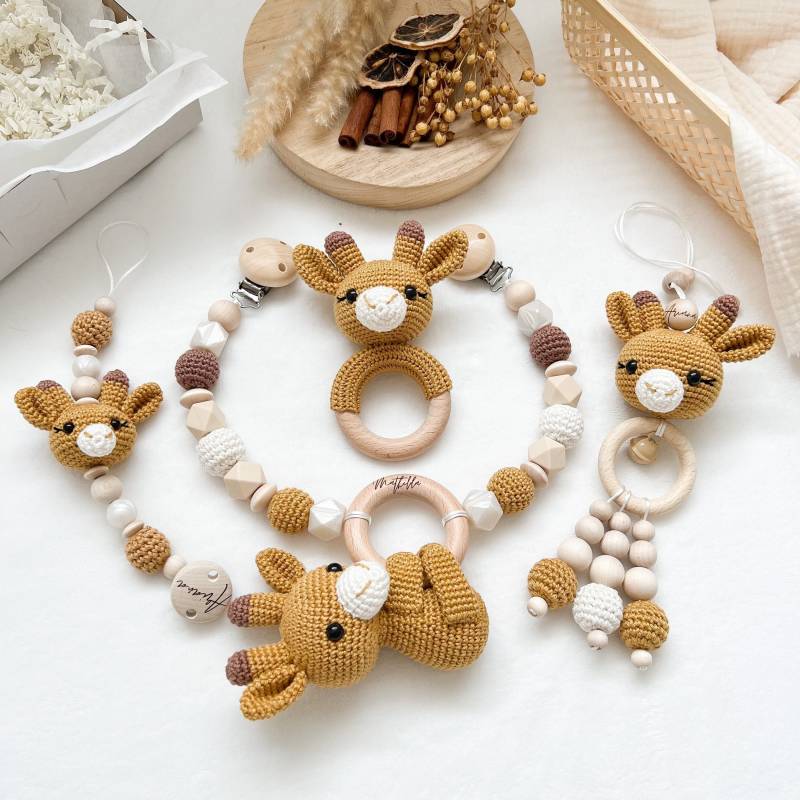 Personalisiert Giraffe Sparset Kinderwagenkette Babygym Anhänger Schnullerkette Babyshower Taufe Geburtsgeschenk Muttergeschenk von Etsy - HACCraftsLittle