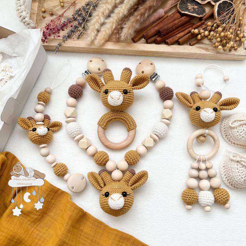 Personalisiert Giraffe Sparset Kinderwagenkette Babygym Anhänger Schnullerkette Babyshower Taufe Geburtsgeschenk Muttergeschenk von Etsy - HACCraftsLittle