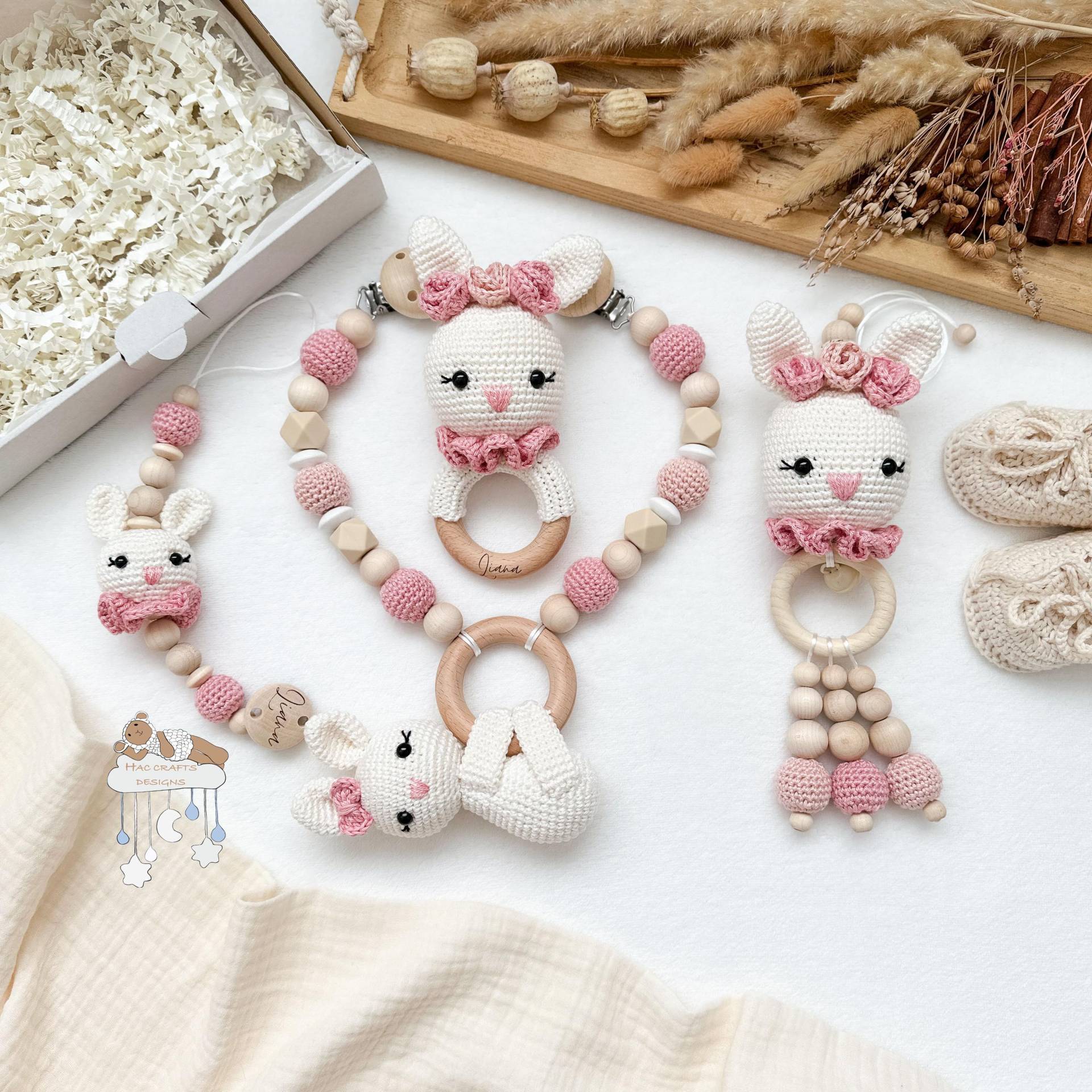 Personalisiert Hase Creme Und Rosa Sparset Kinderwagenkette Anhänger Greifring Schnullerkette Babyshower Taufe Geburtsgeschenk Mit Gravur von Etsy - HACCraftsLittle