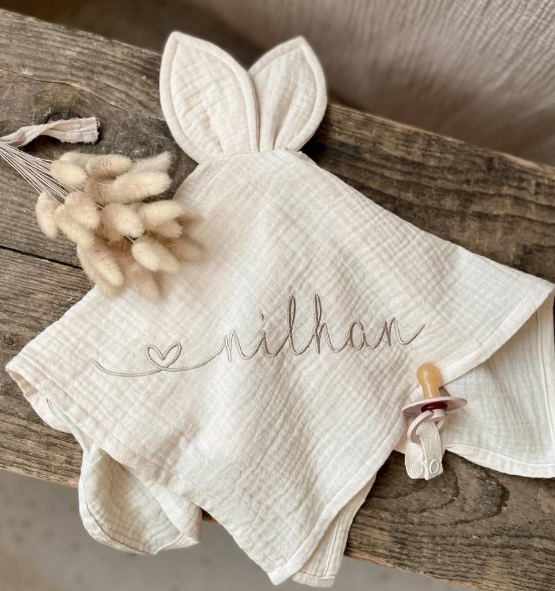 Schmusetuch Für Babys | Träumerli Musselinstoff in Natur Beige Mit Namen Personalisierbar Geschenk Zur Geburt von Etsy - HEJMARYetsy