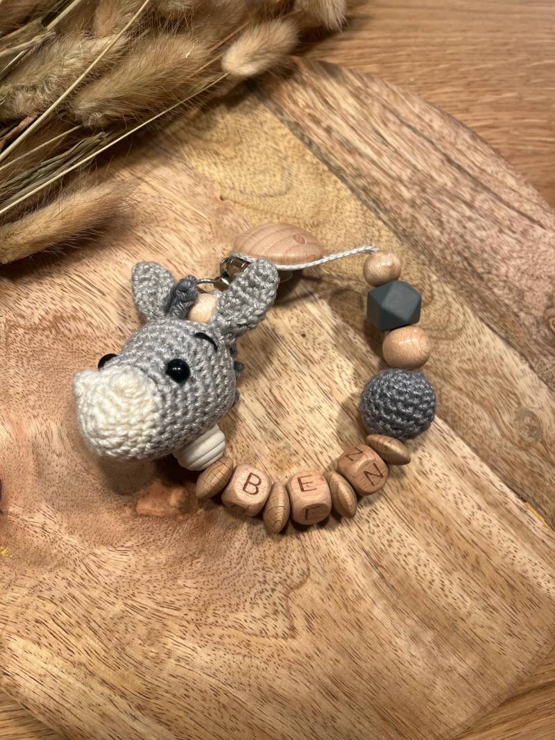 Schnullerkette Esel | Baby Natur Herz Mädchen Junge Holz Geschenk |Babyparty von Etsy - HaekelzauberGoslar