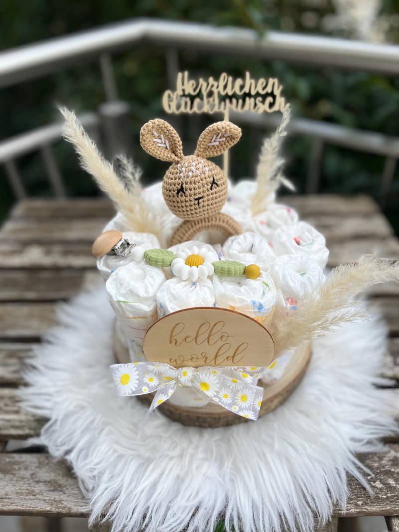 Windeltorte, Geschenk Zur Geburt, Überraschungs Für Eltern, New Born Baby Gift von Etsy - Handlovegift