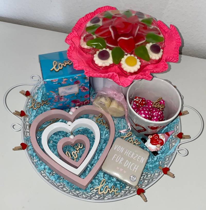 Valentinstag's Geschenk/Präsentkorb von Etsy - HandmadeByNina13