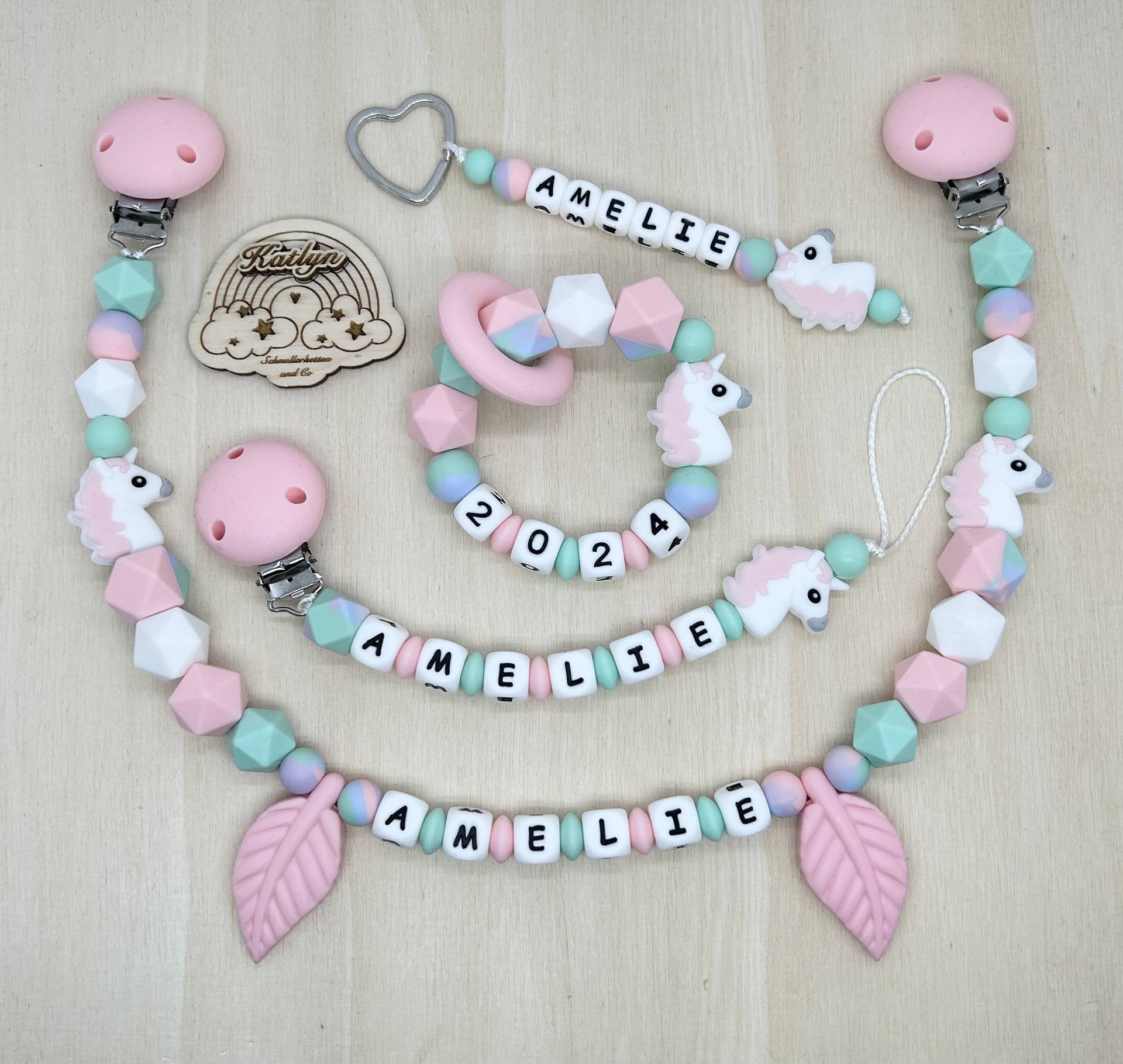 Babygeschenk Schnullerkette Mit Name , Kinderwagenkette, Schlüsselanhänger Und Greifling Aus Silikon Perlen Einhorn+ Ring Adaptor Gratis von Etsy - Handmadekatlyn