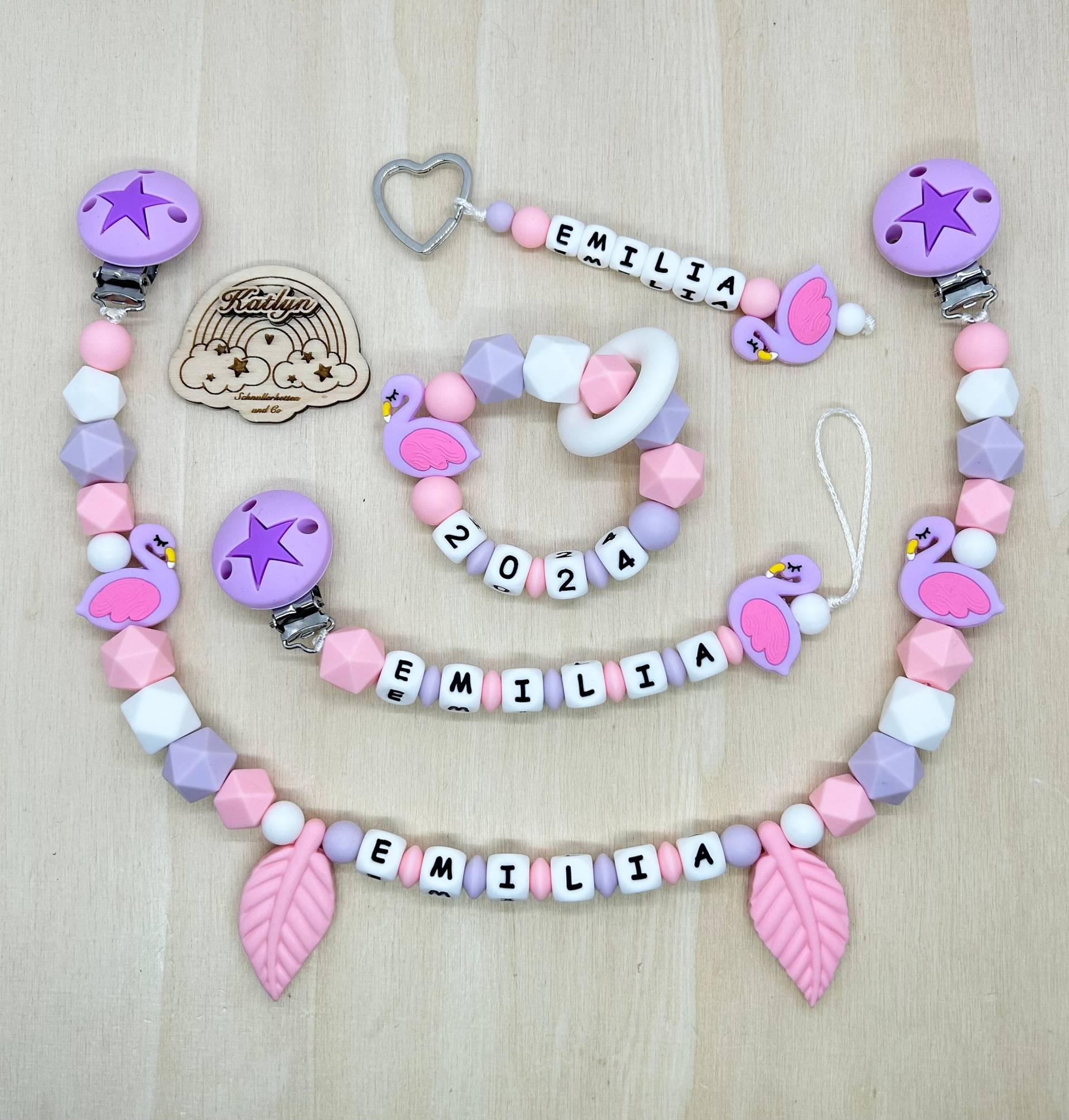 Babygeschenk Schnullerkette Mit Name , Kinderwagenkette, Schlüsselanhänger Und Greifling Aus Silikon Perlen Flamingo + Ring Adaptor Gratis von Etsy - Handmadekatlyn