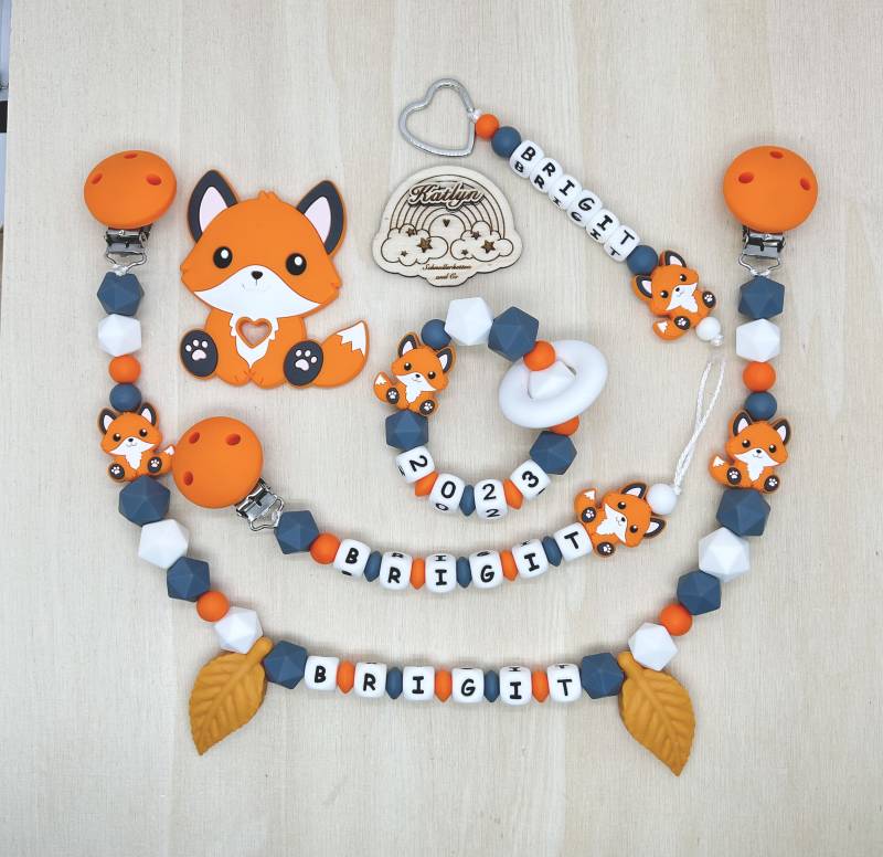 Babygeschenk Schnullerkette Mit Name , Kinderwagenkette, Schlüsselanhänger Und Greifling Aus Silikon Perlen Fuchs + Ring Adaptor Gratis von Etsy - Handmadekatlyn