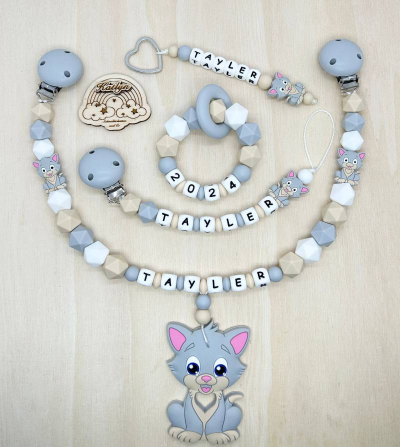 Babygeschenk Schnullerkette Mit Name , Kinderwagenkette, Schlüsselanhänger Und Greifling Aus Silikon Perlen Katze + Ring Adaptor Gratis von Etsy - Handmadekatlyn